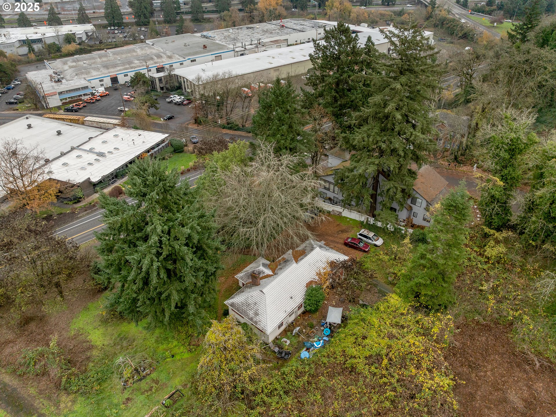 main property photo 17