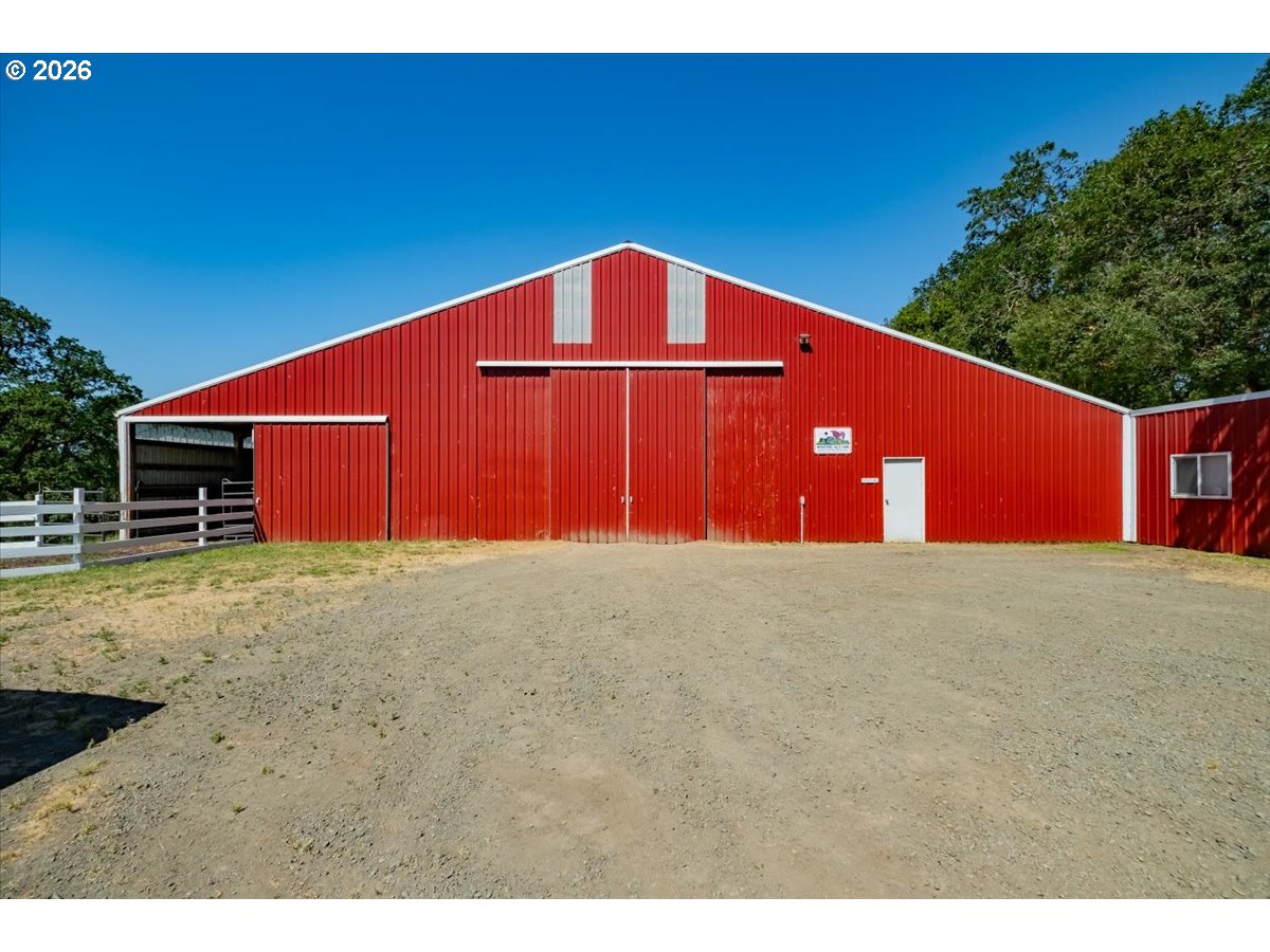 main property photo 26