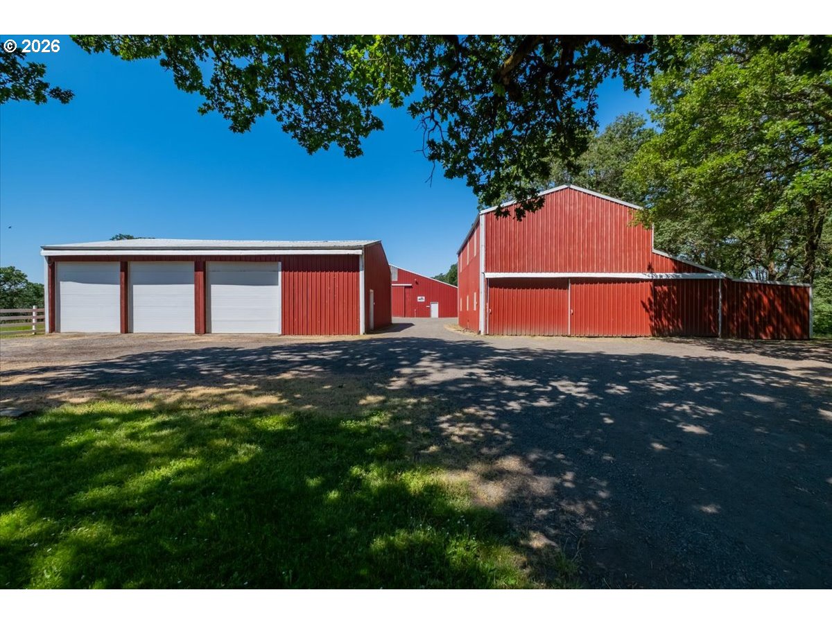 main property photo 35