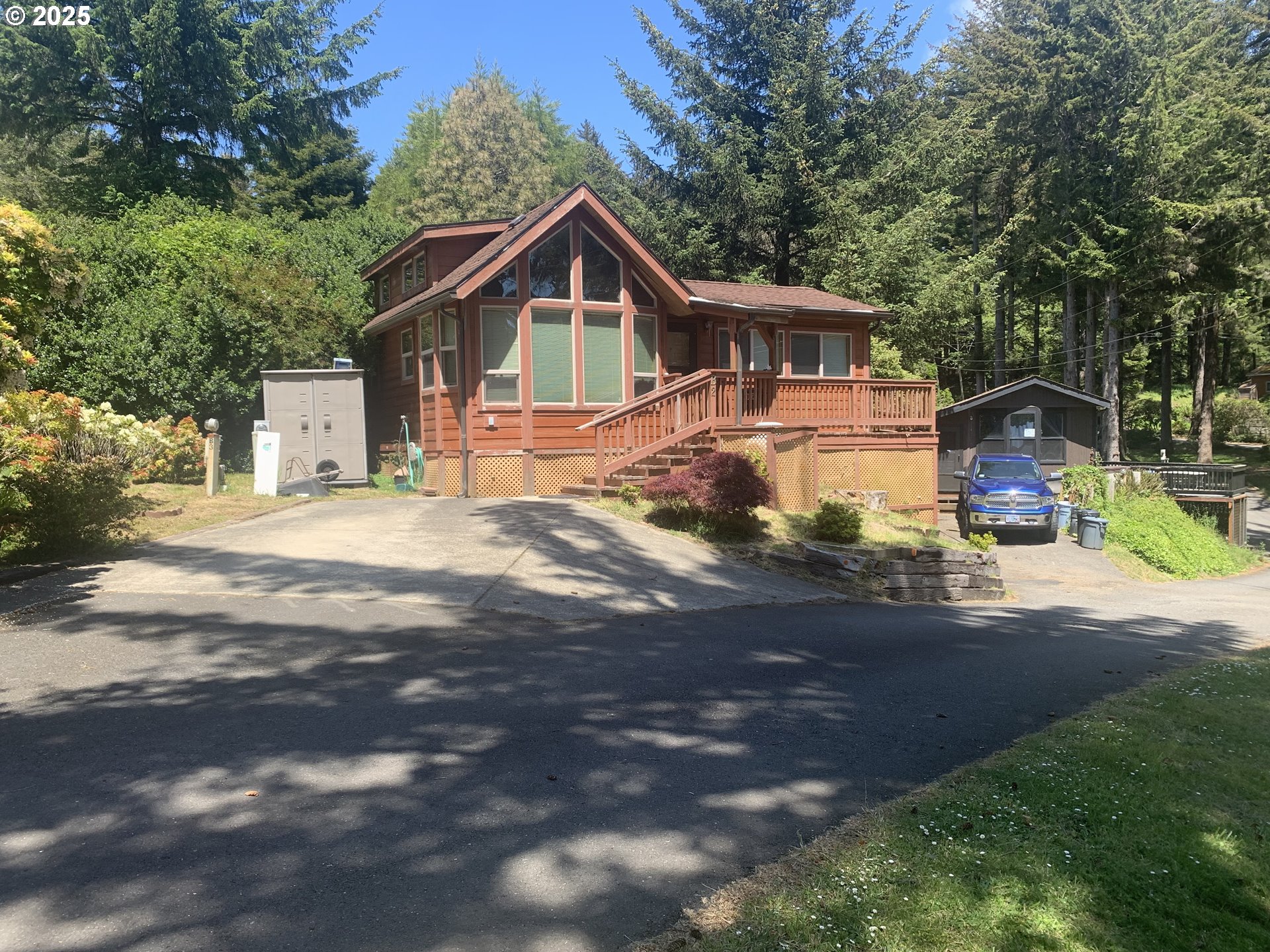 main property photo 24