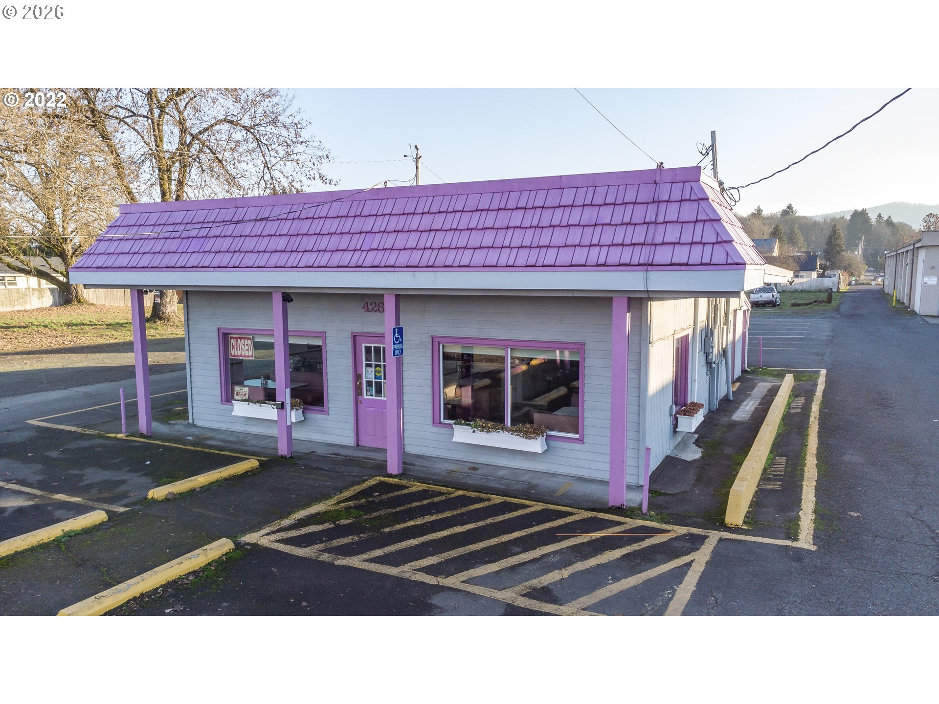 main property photo 30