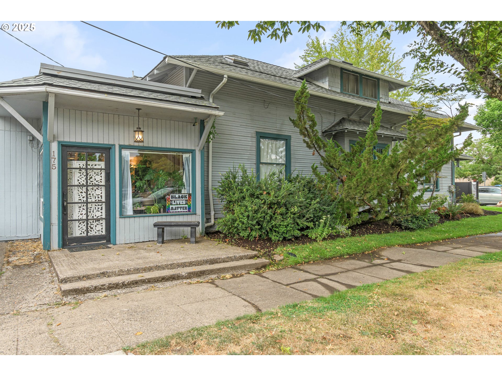 main property photo 15