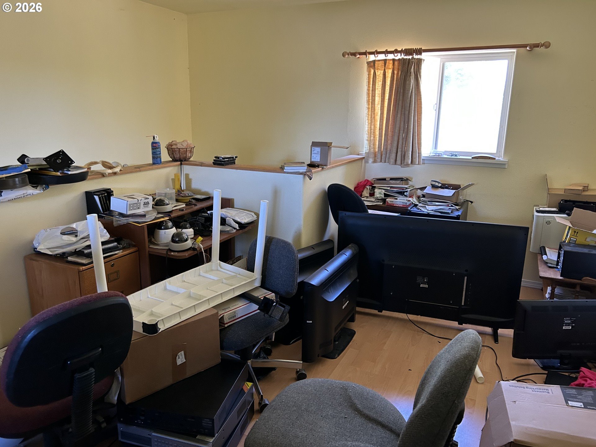 main property photo 11