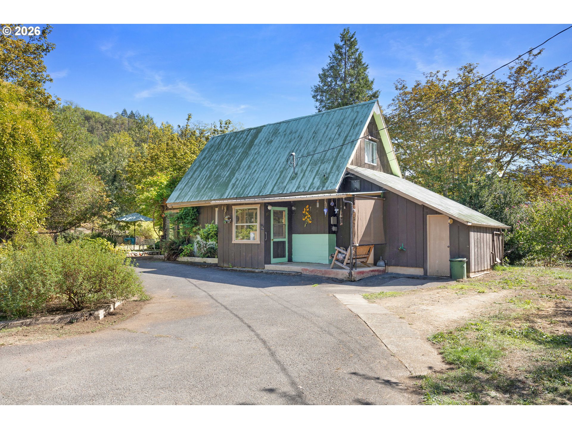 main property photo 20