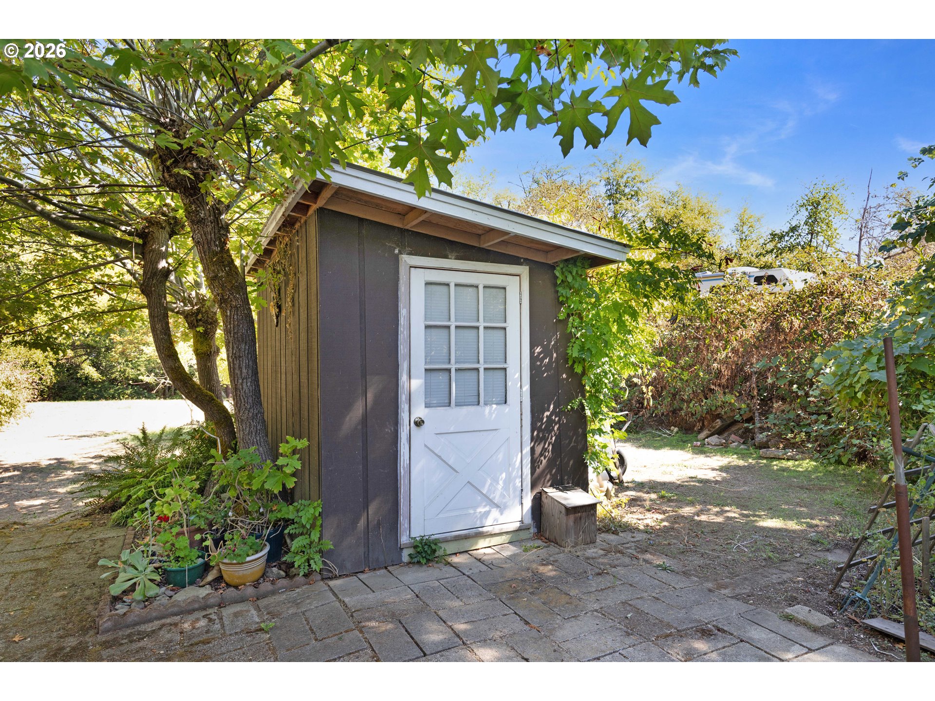 main property photo 42