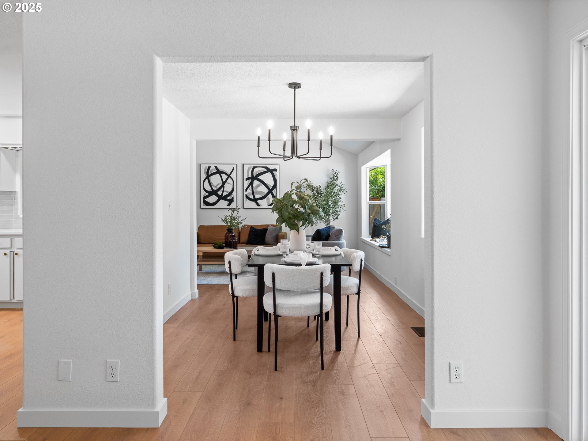 property viewer photo 10