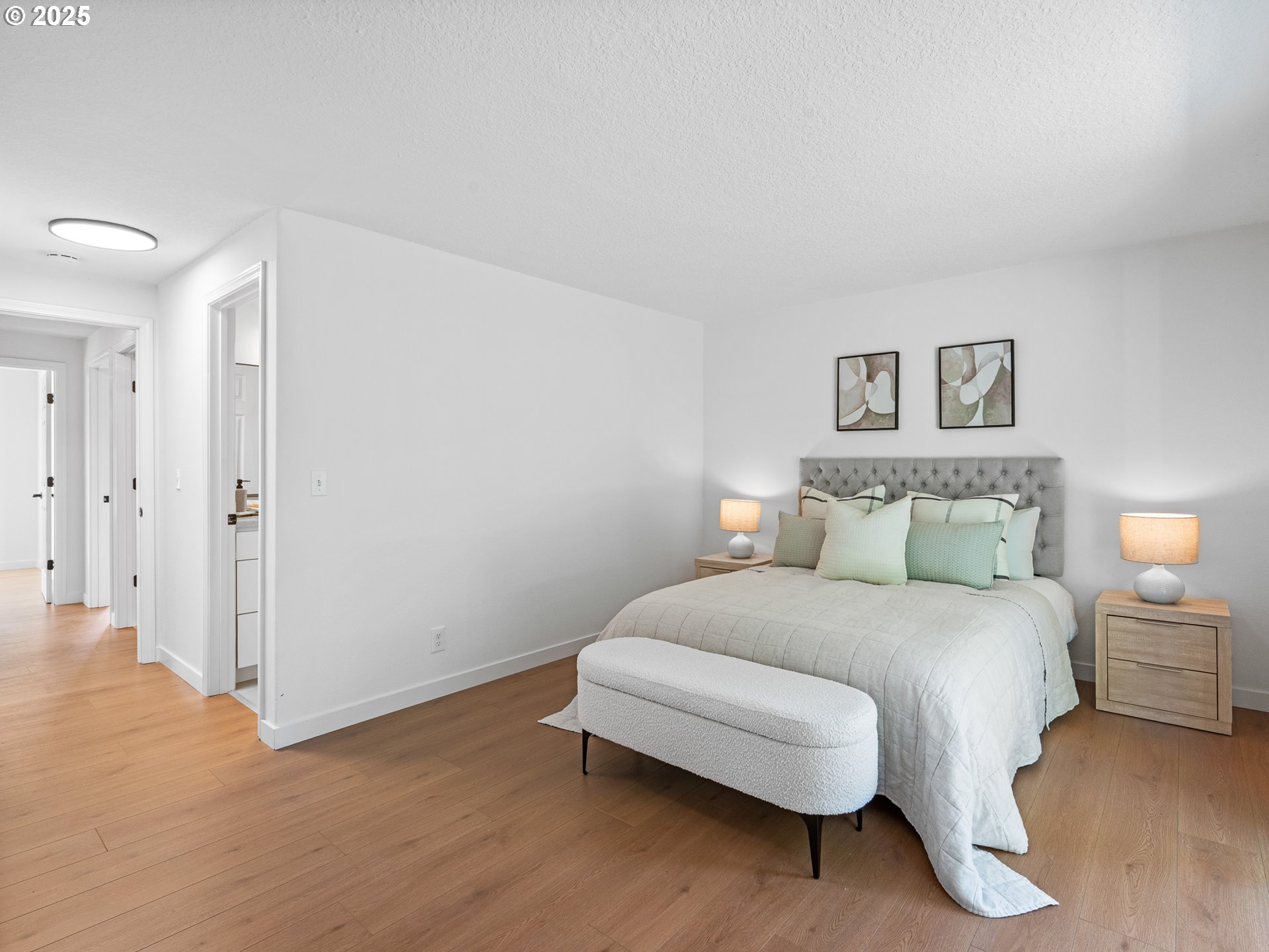 property viewer photo 15
