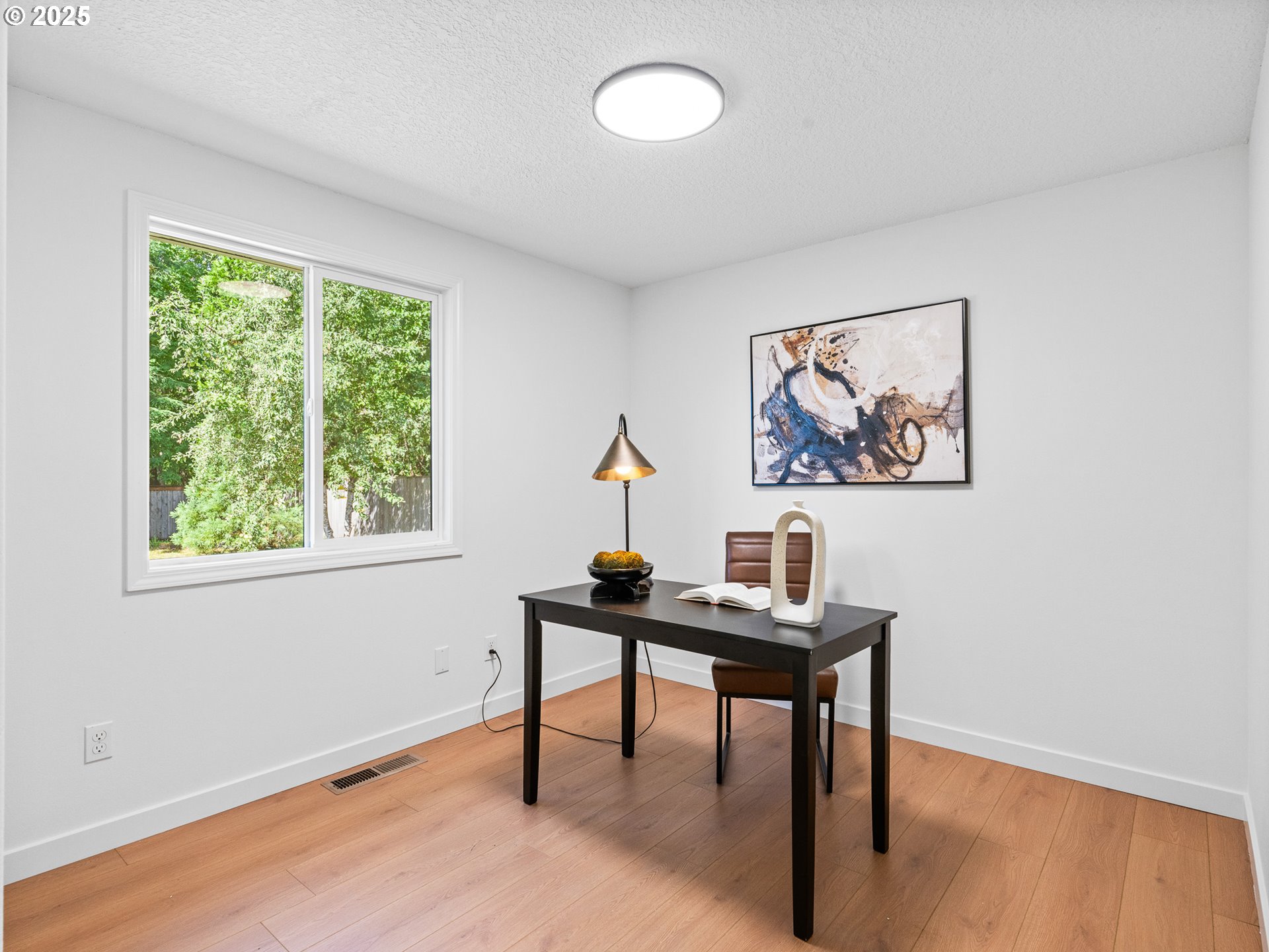 property viewer photo 19