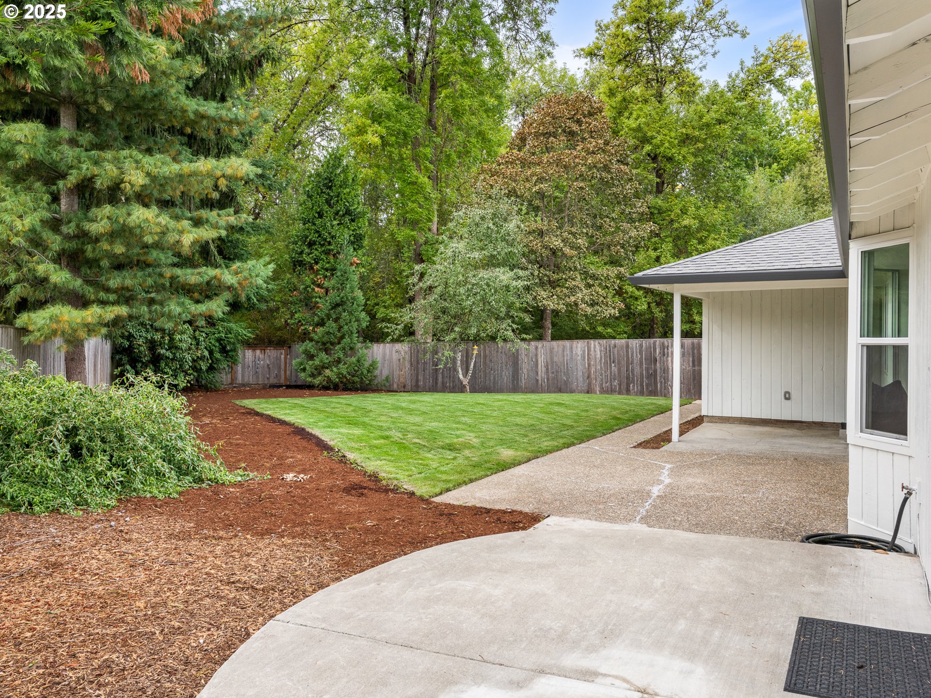 property viewer photo 21