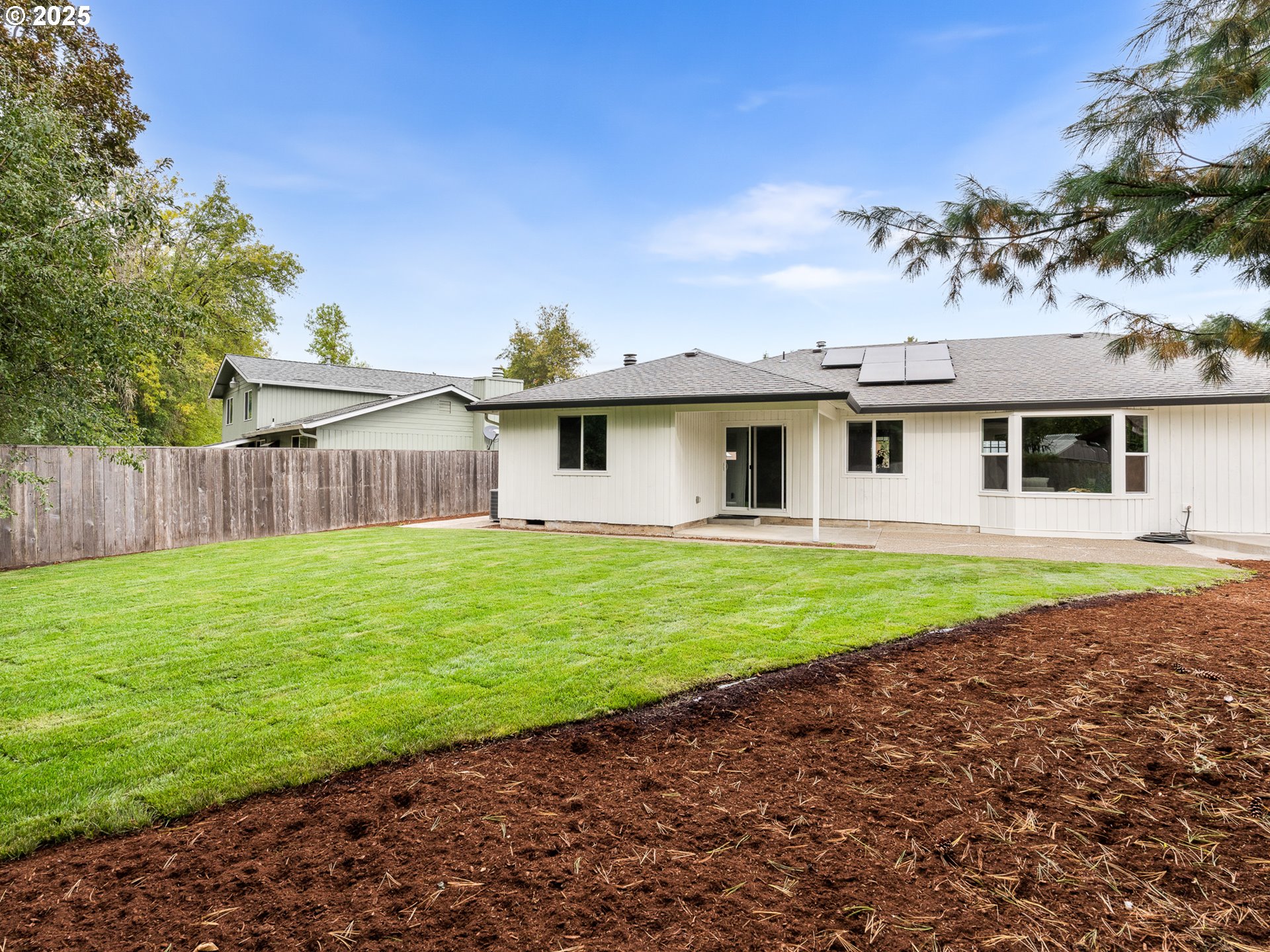 property viewer photo 24