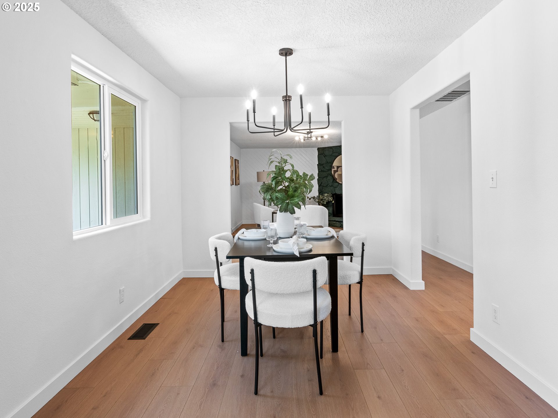 property viewer photo 8