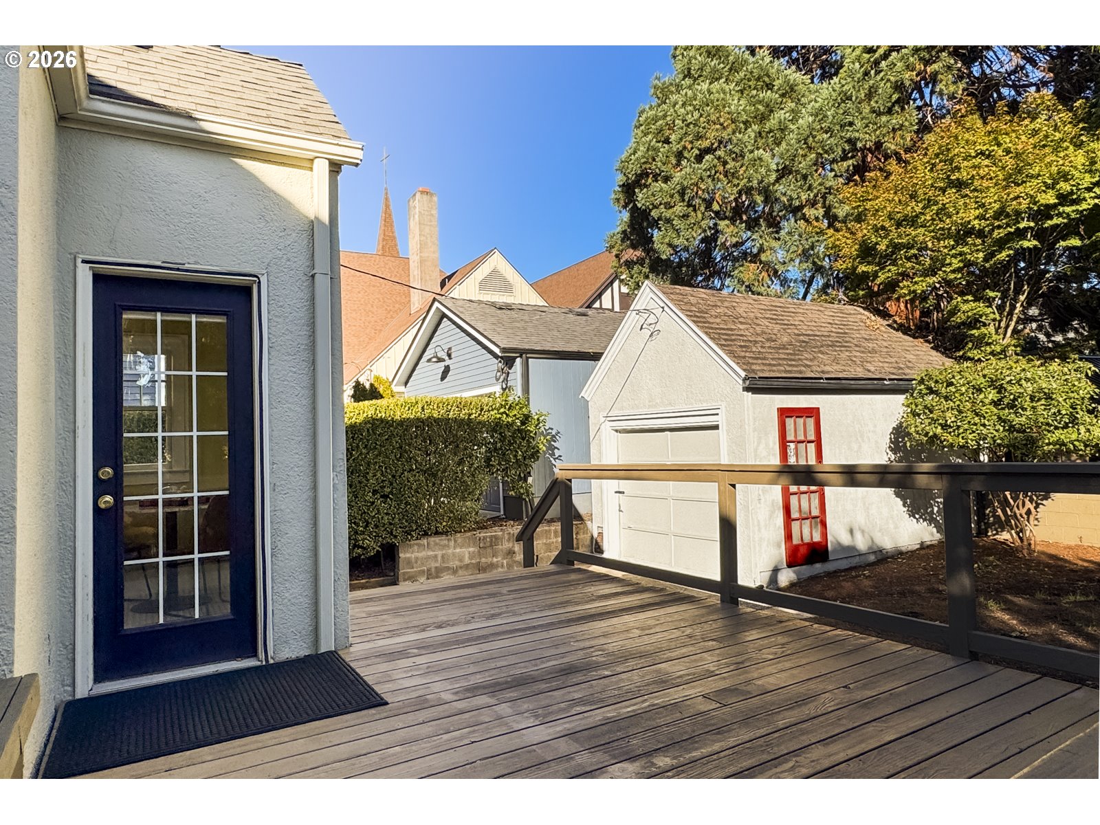 main property photo 40