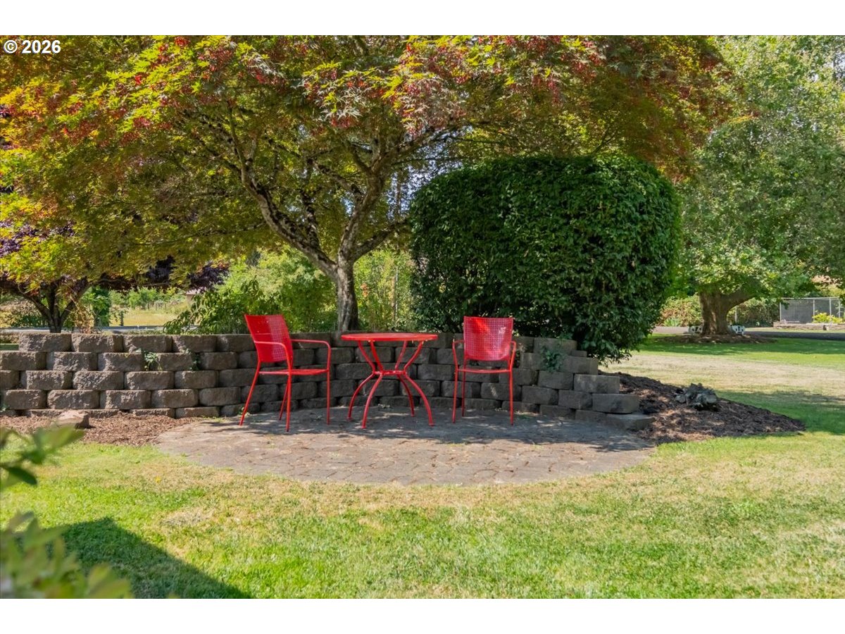 main property photo 40
