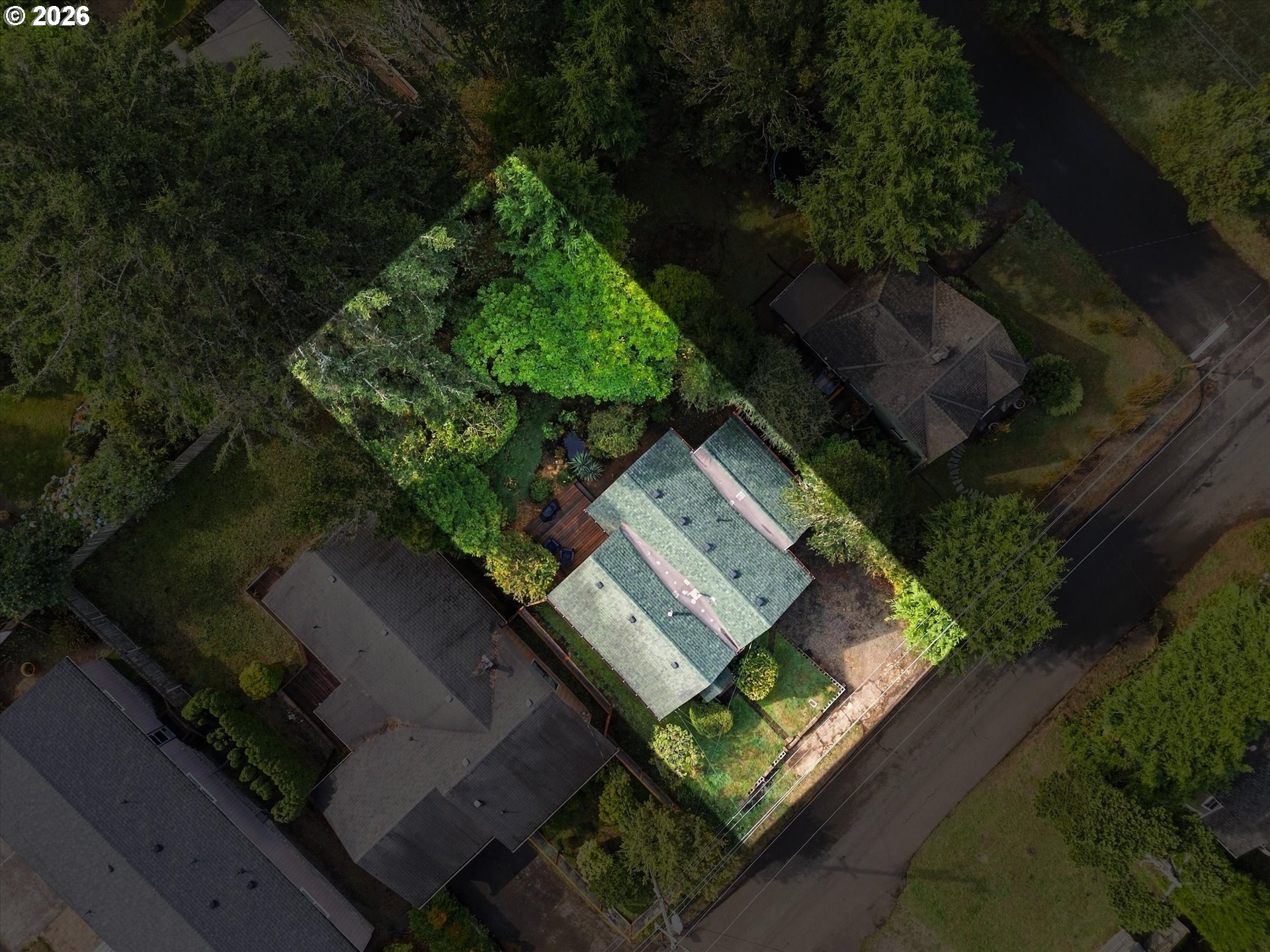 main property photo 25