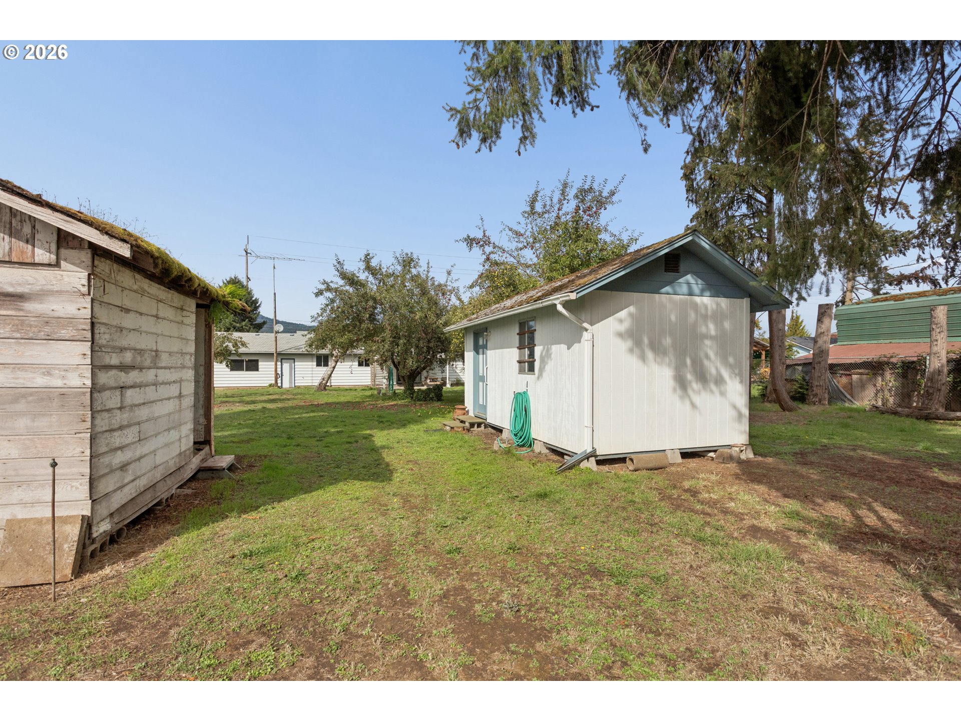 main property photo 38