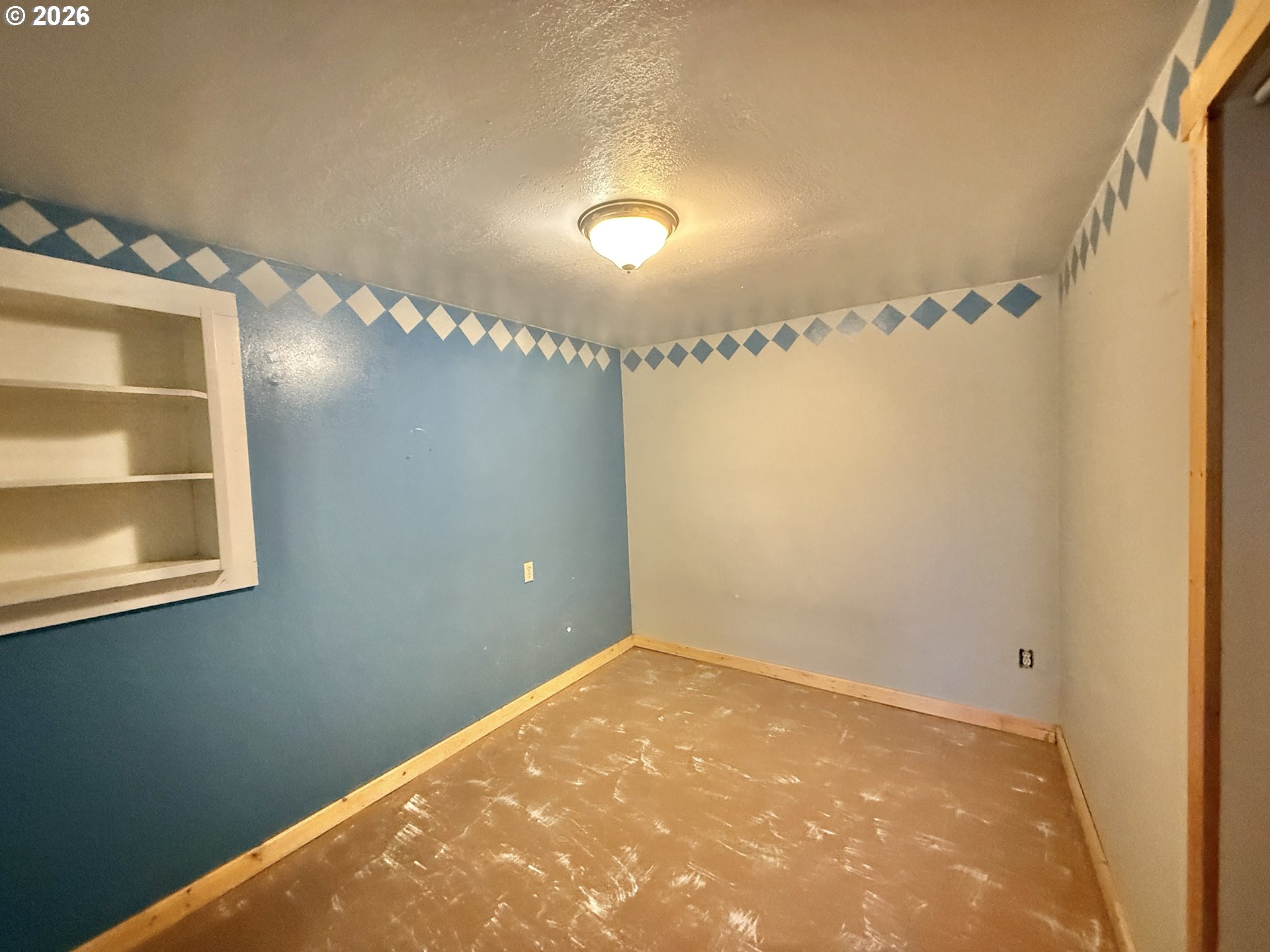 main property photo 20