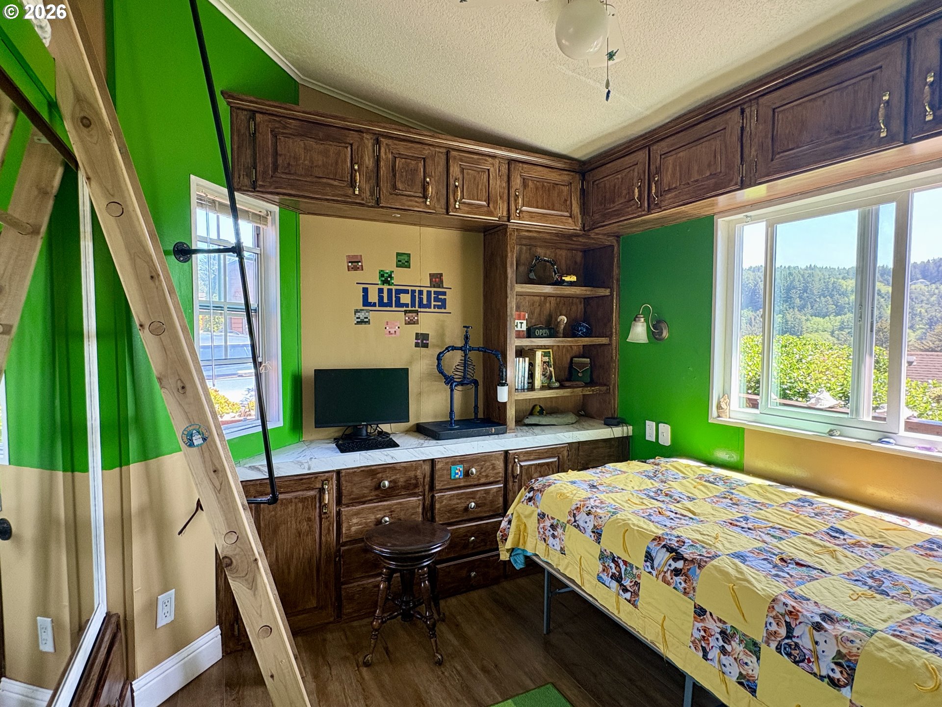 main property photo 33