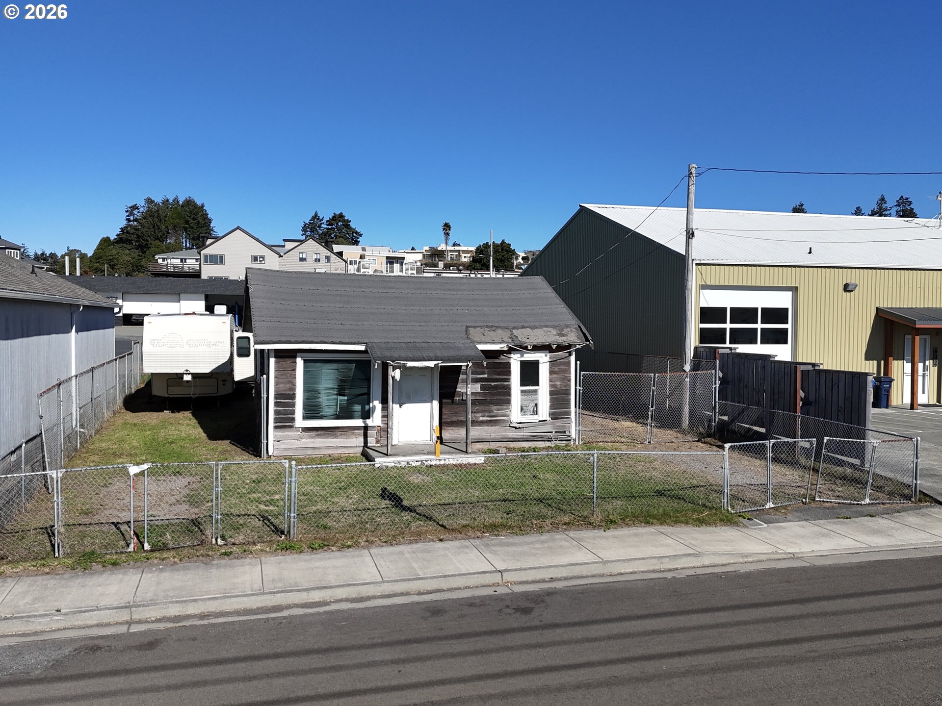 main property photo 10