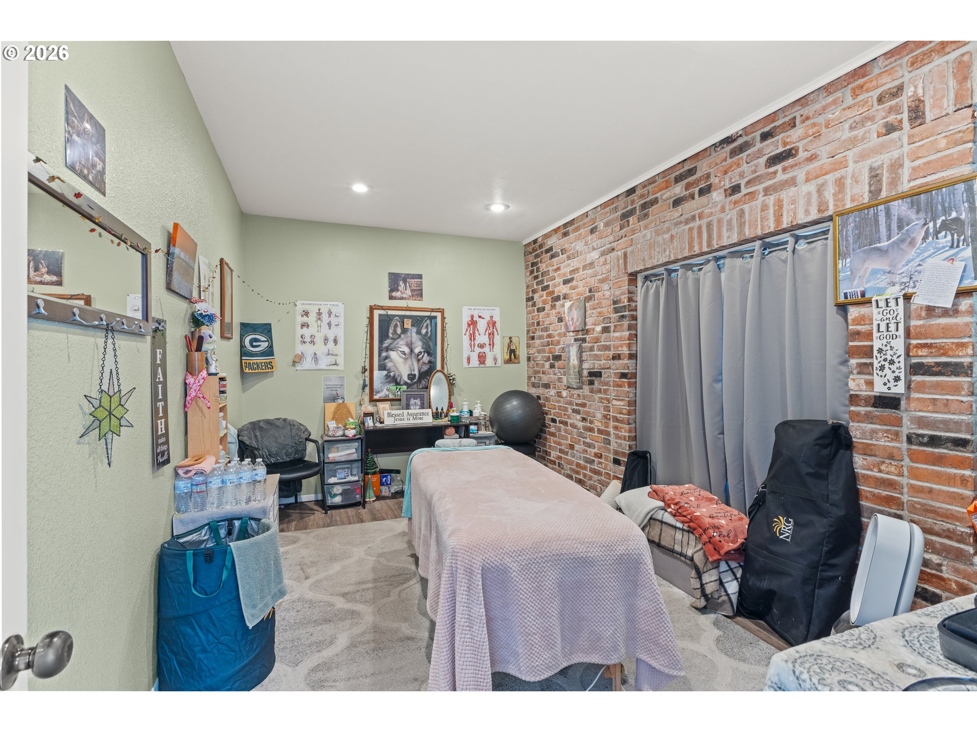 main property photo 12