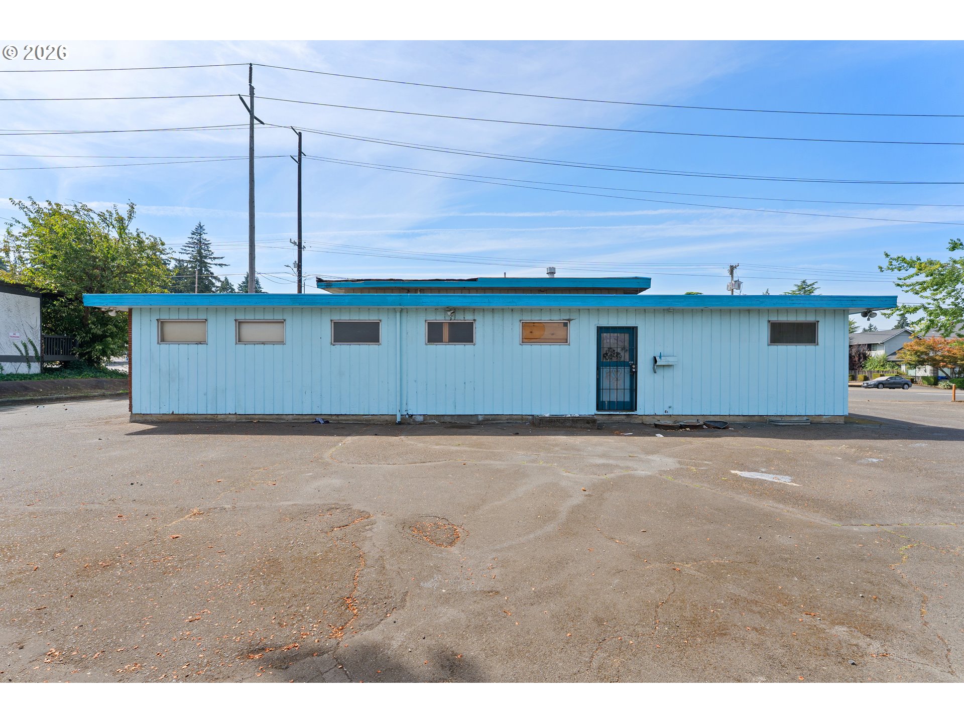 main property photo 16