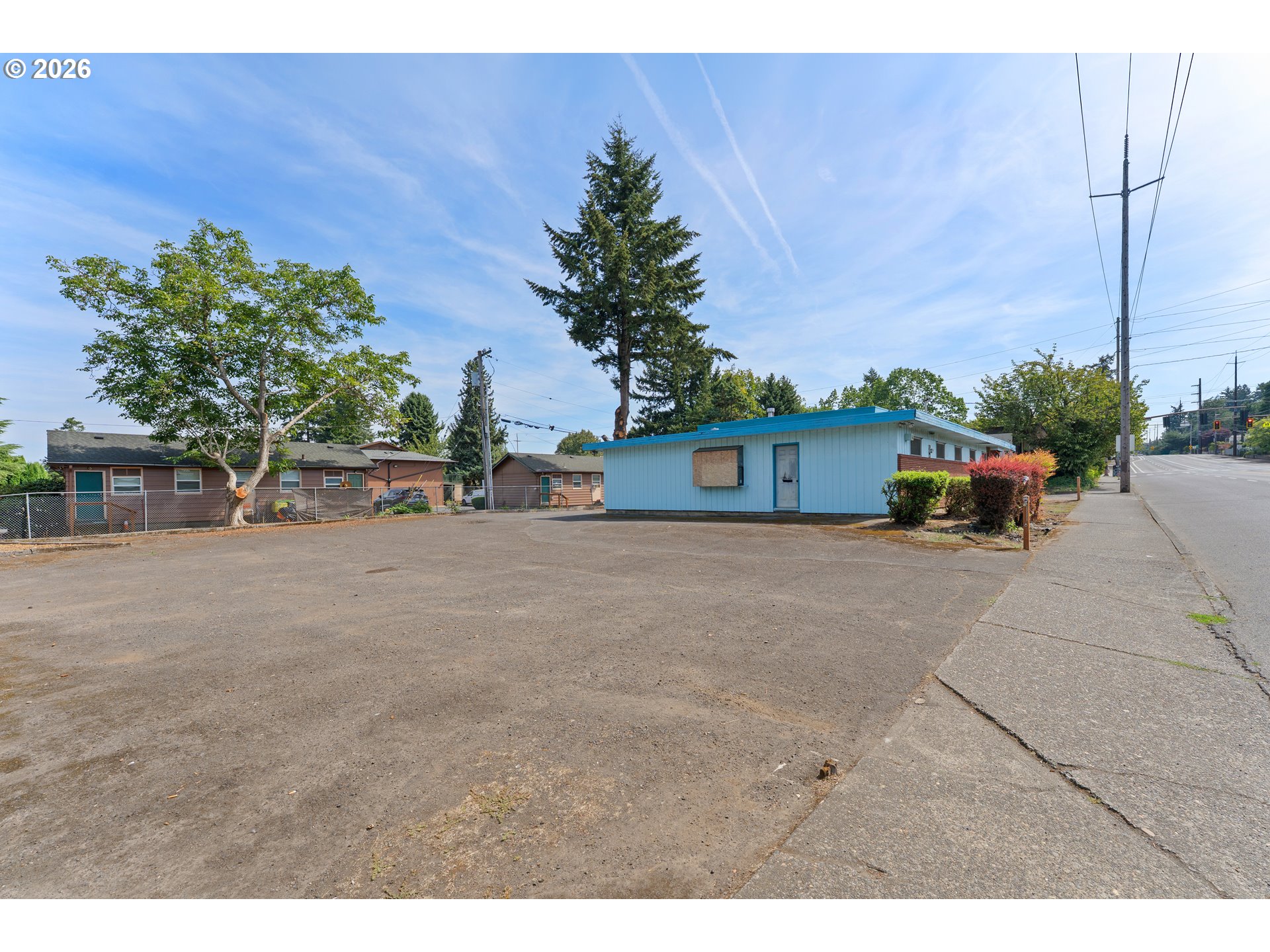 main property photo 20