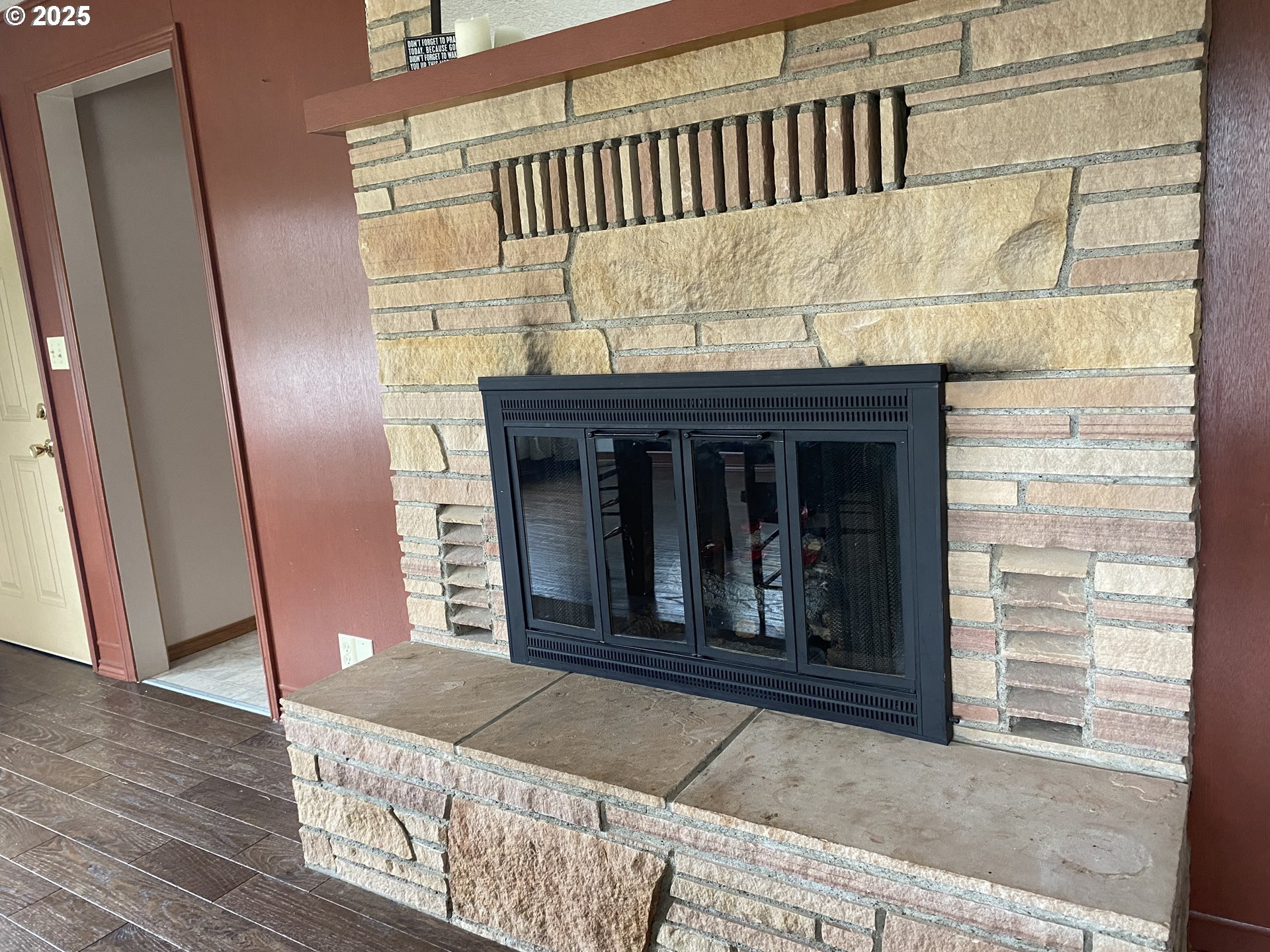 main property photo 12