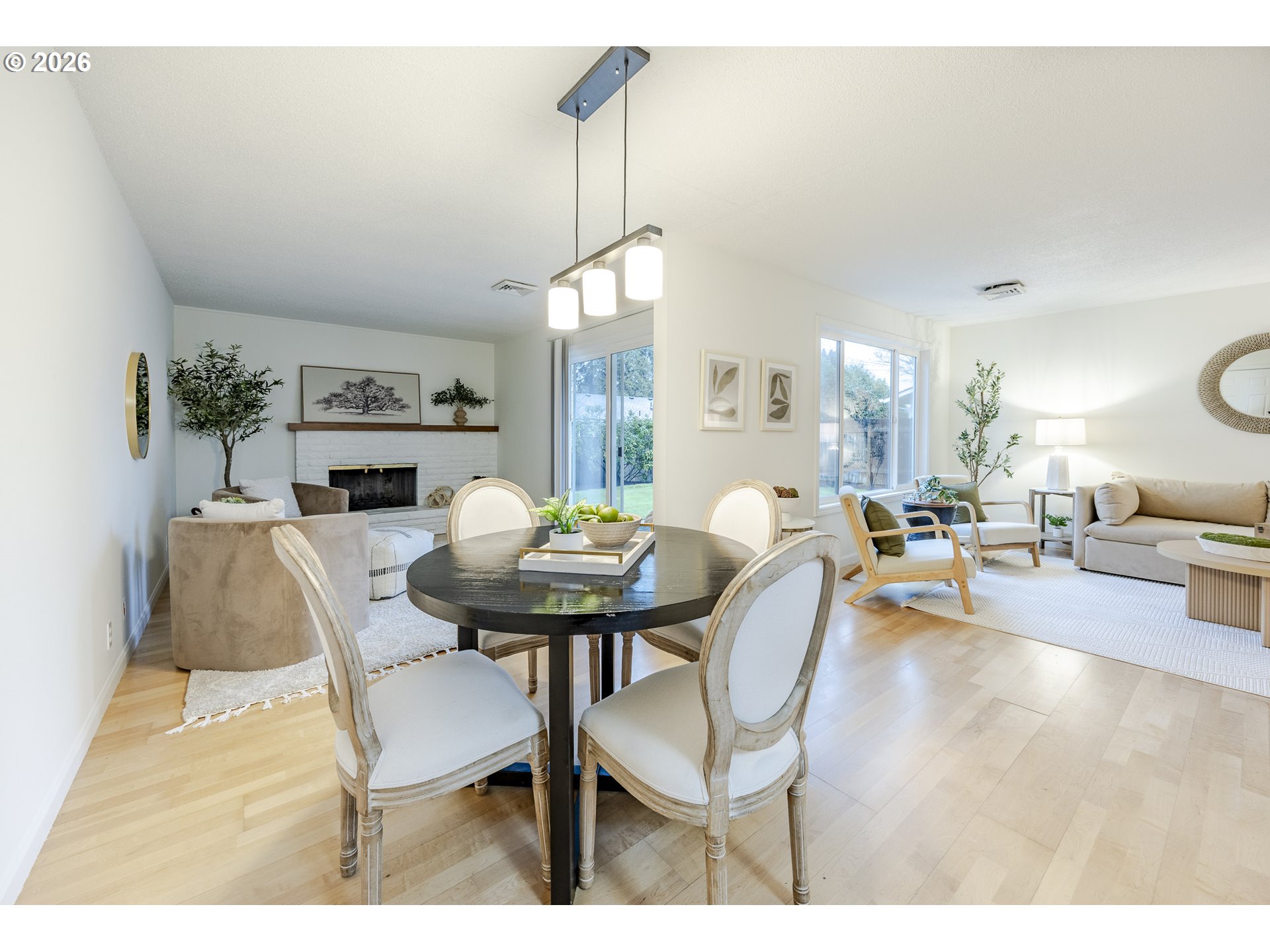 property viewer photo 12