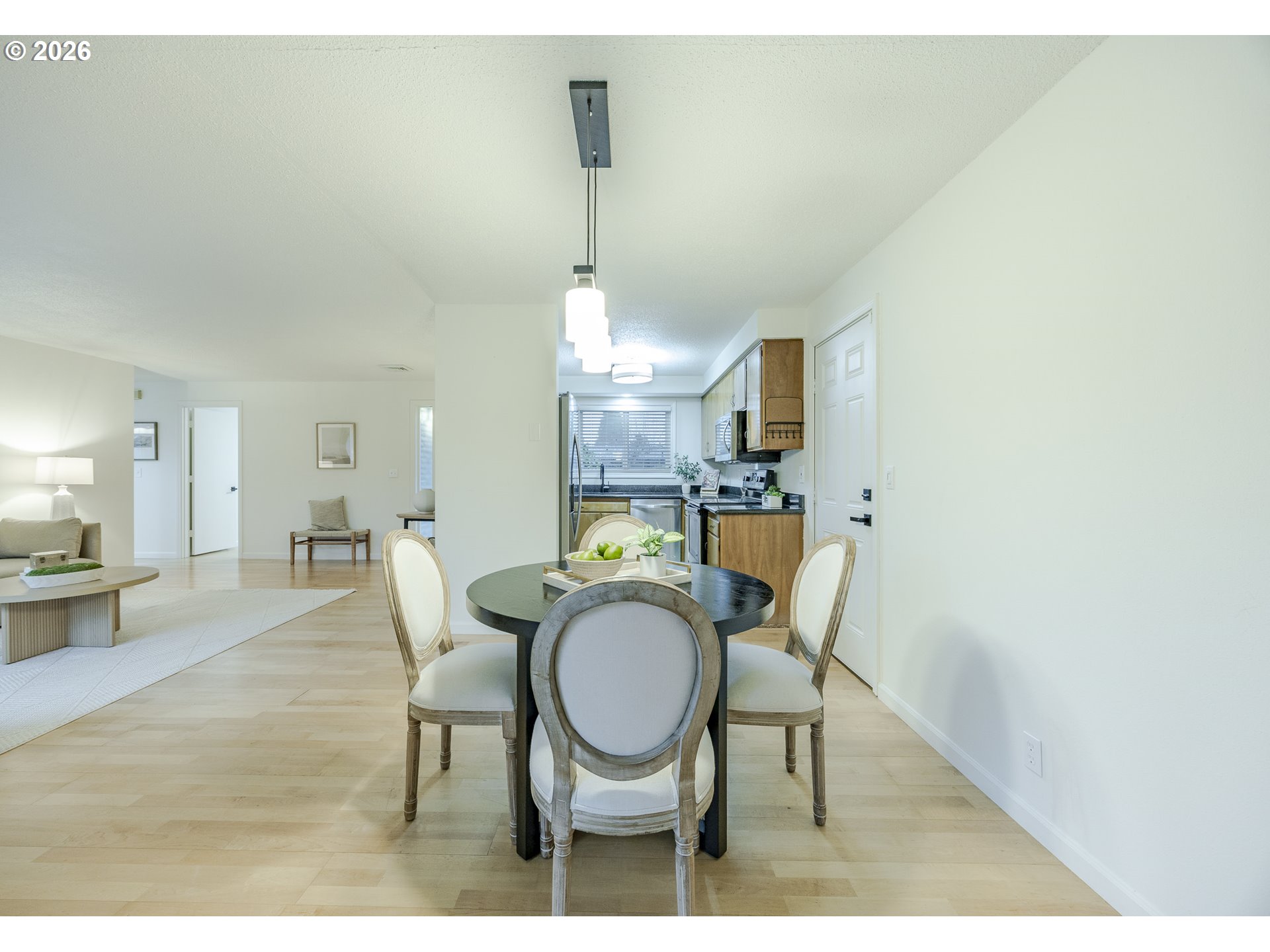 property viewer photo 13