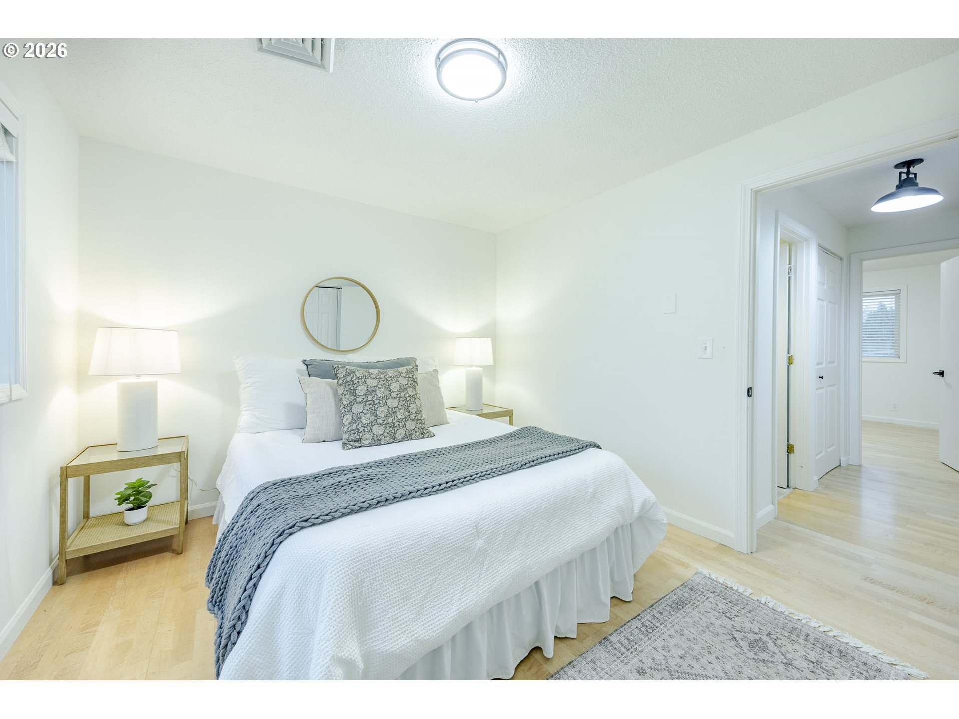 property viewer photo 24