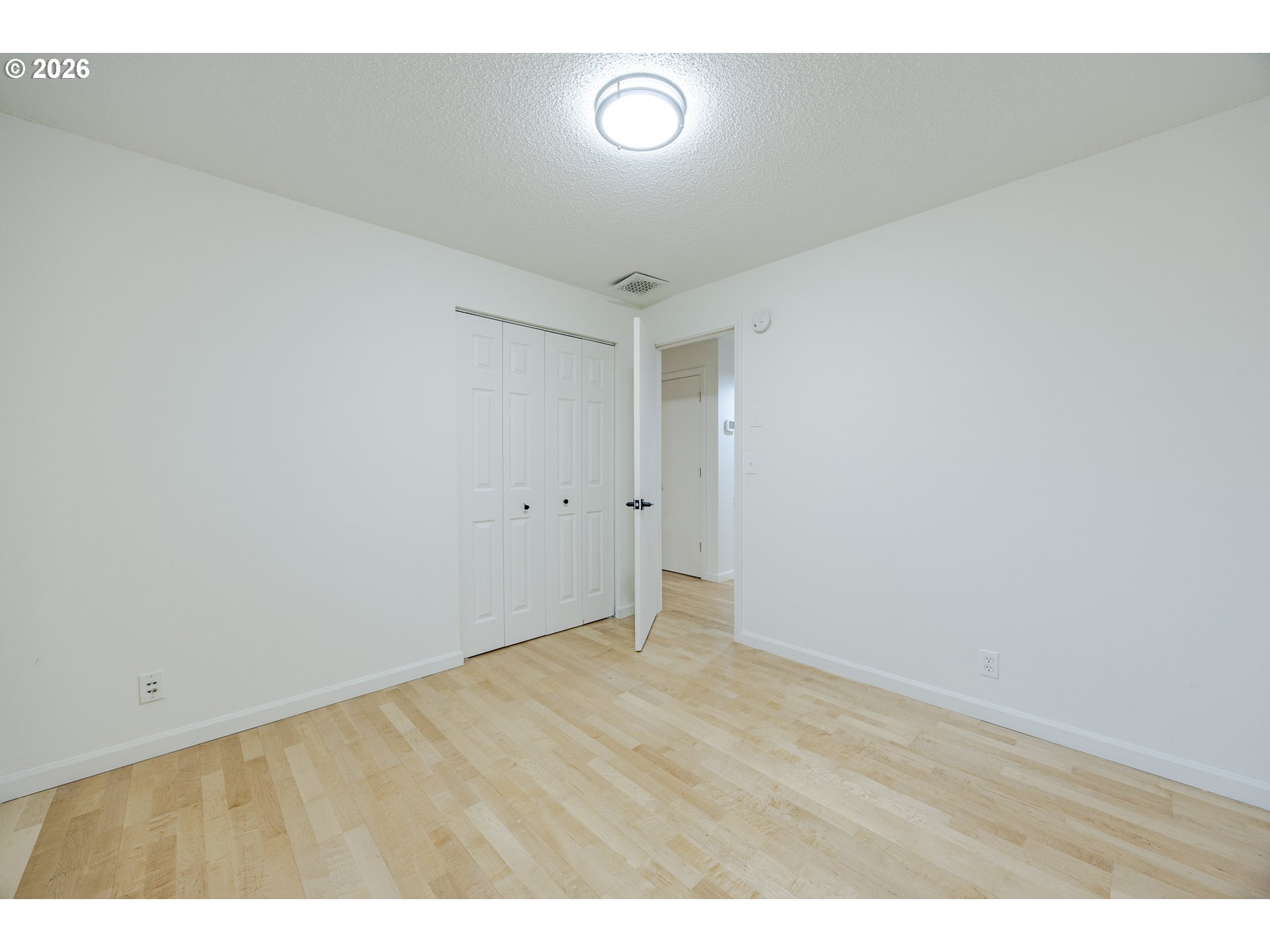 property viewer photo 27