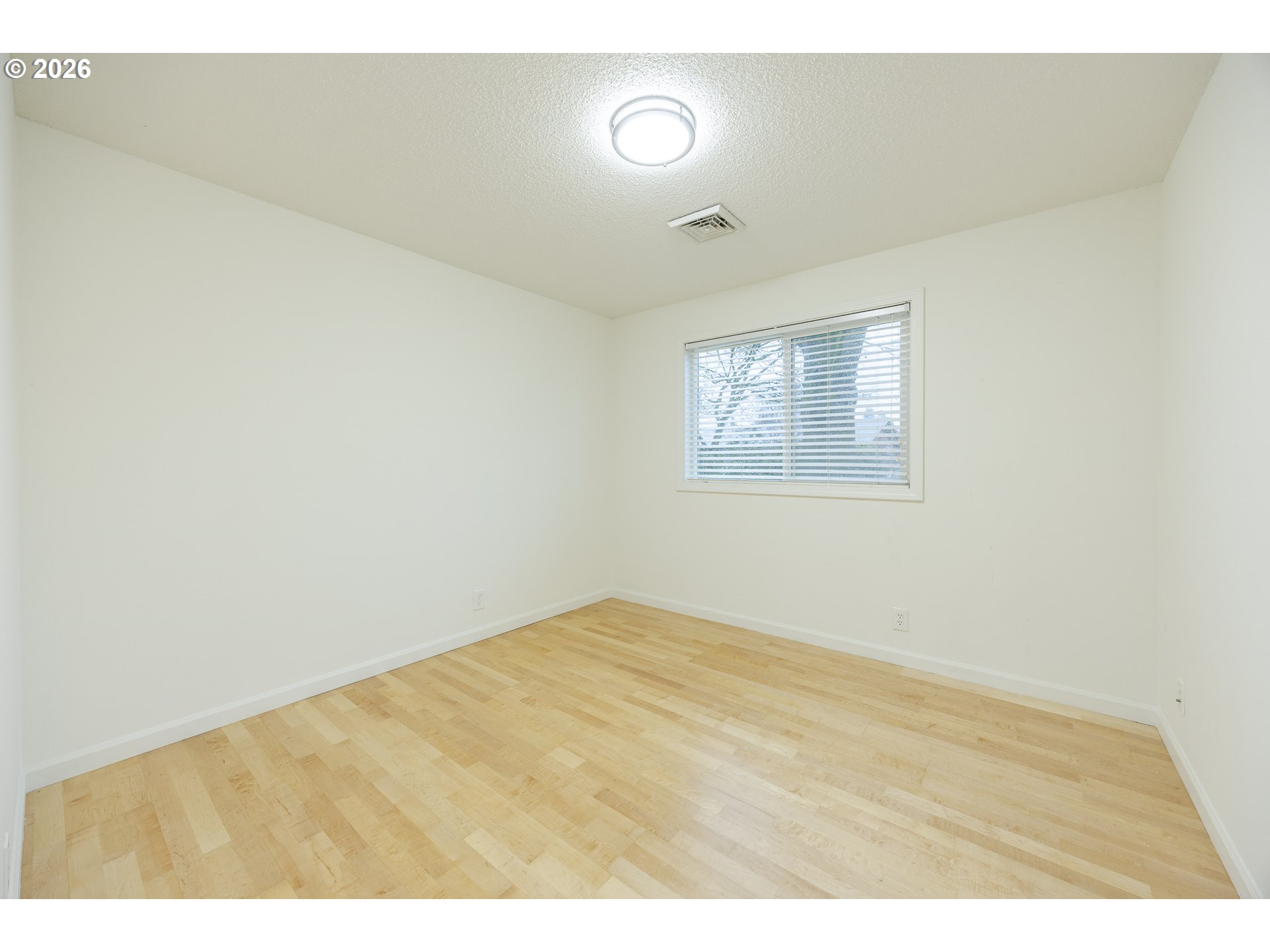 property viewer photo 28