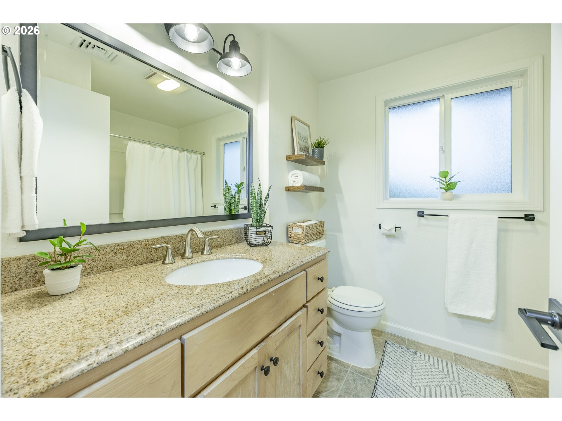 property viewer photo 30