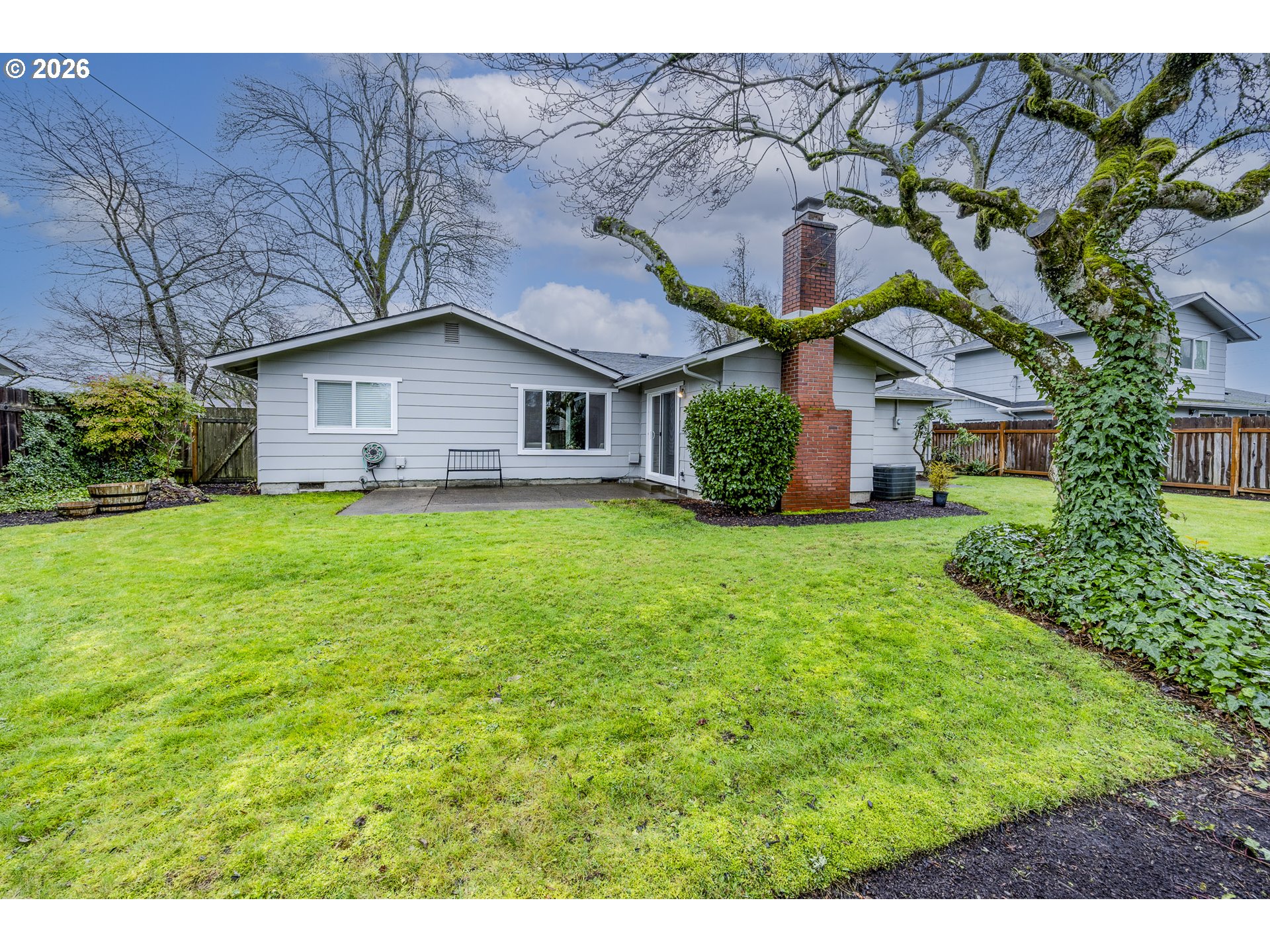 property viewer photo 35