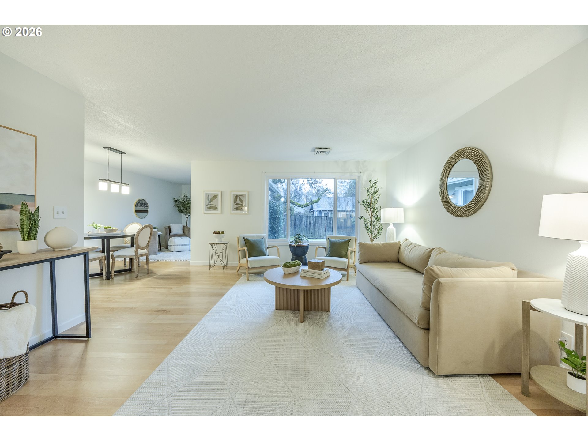 property viewer photo 4