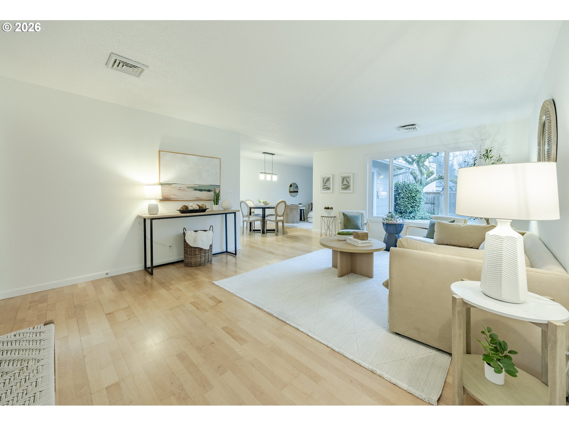 property viewer photo 5