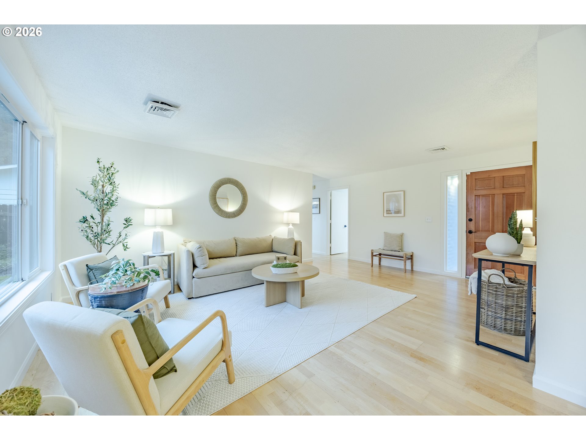 property viewer photo 7