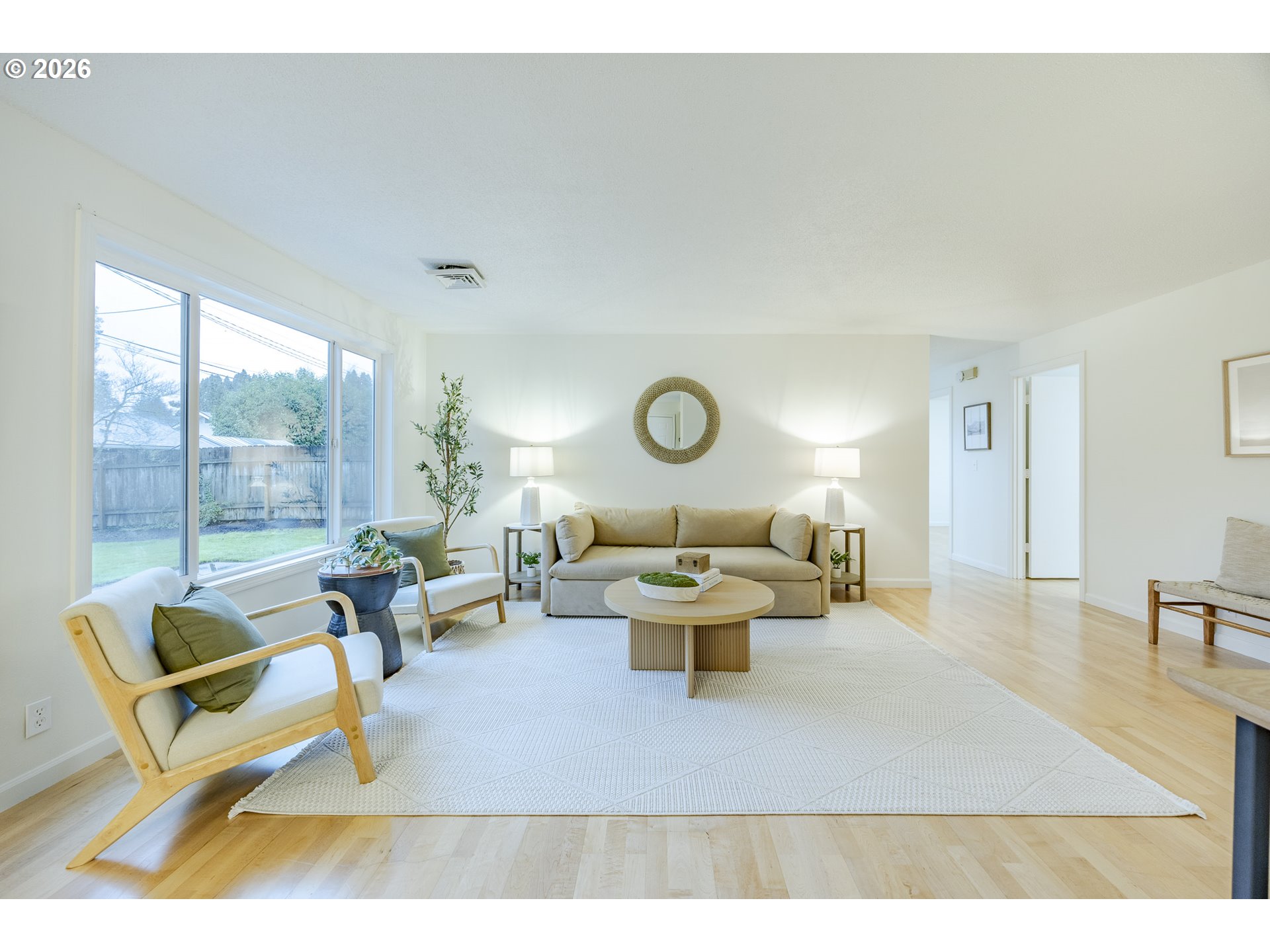 property viewer photo 8