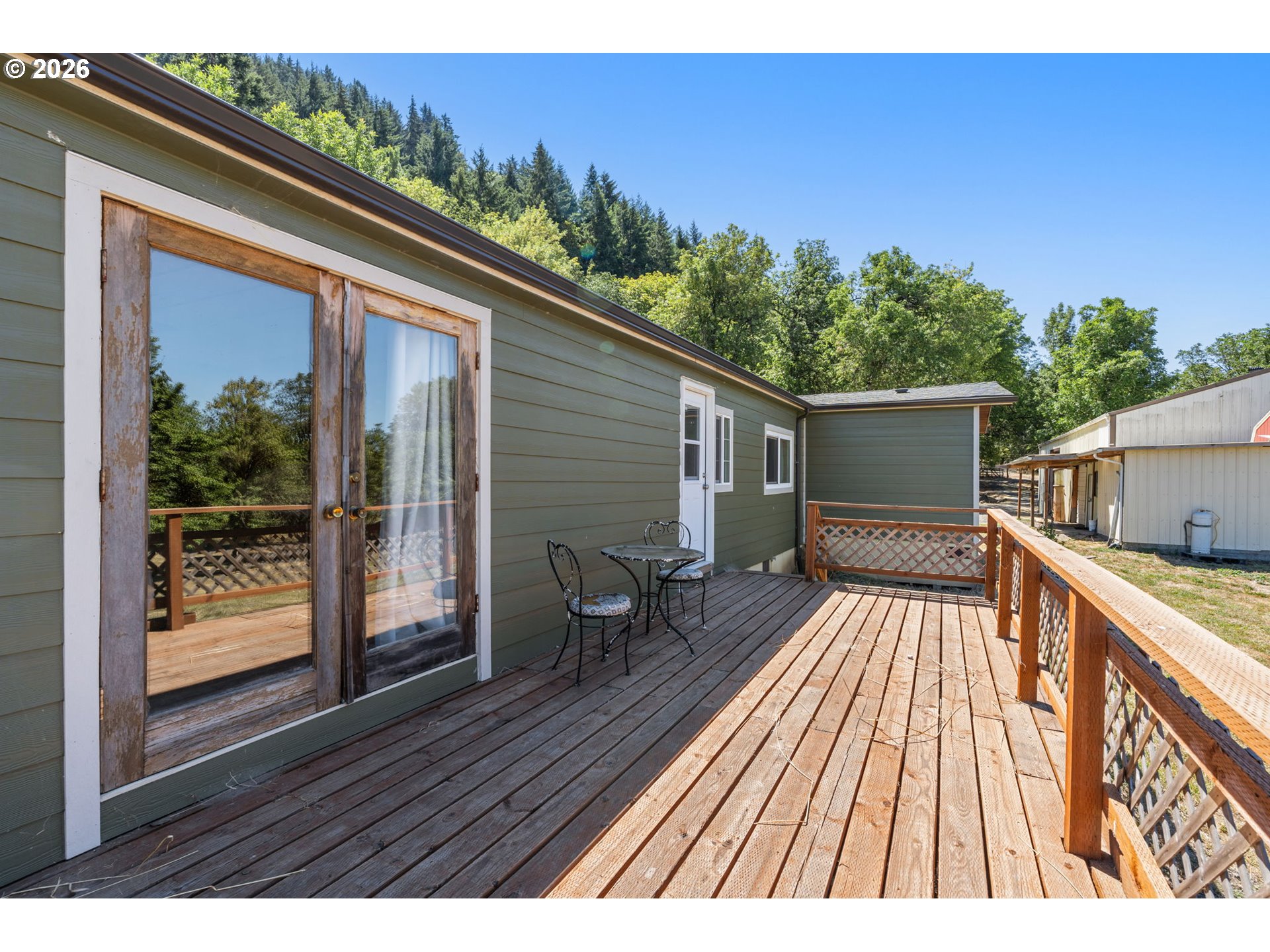 main property photo 22