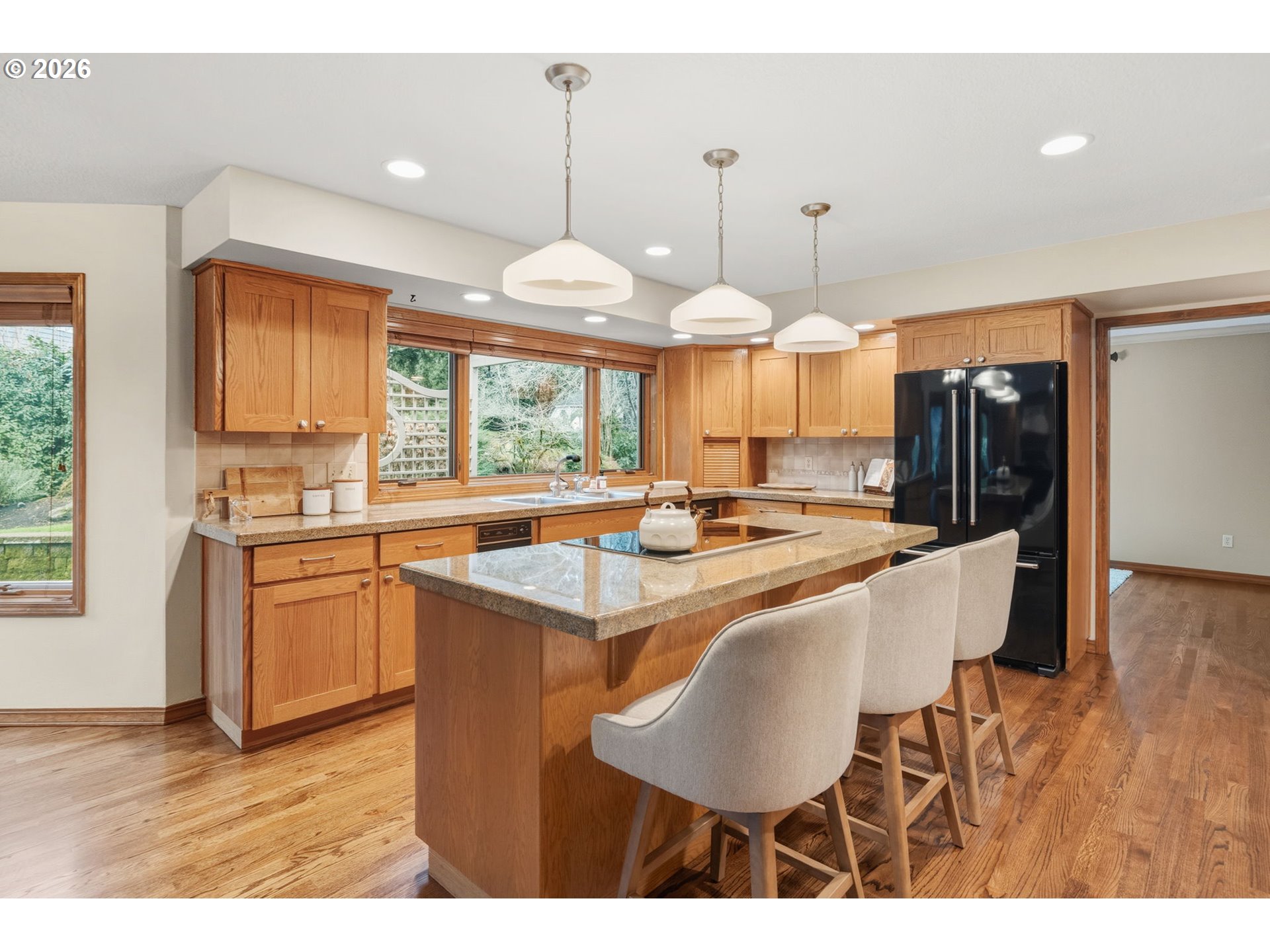property viewer photo 15