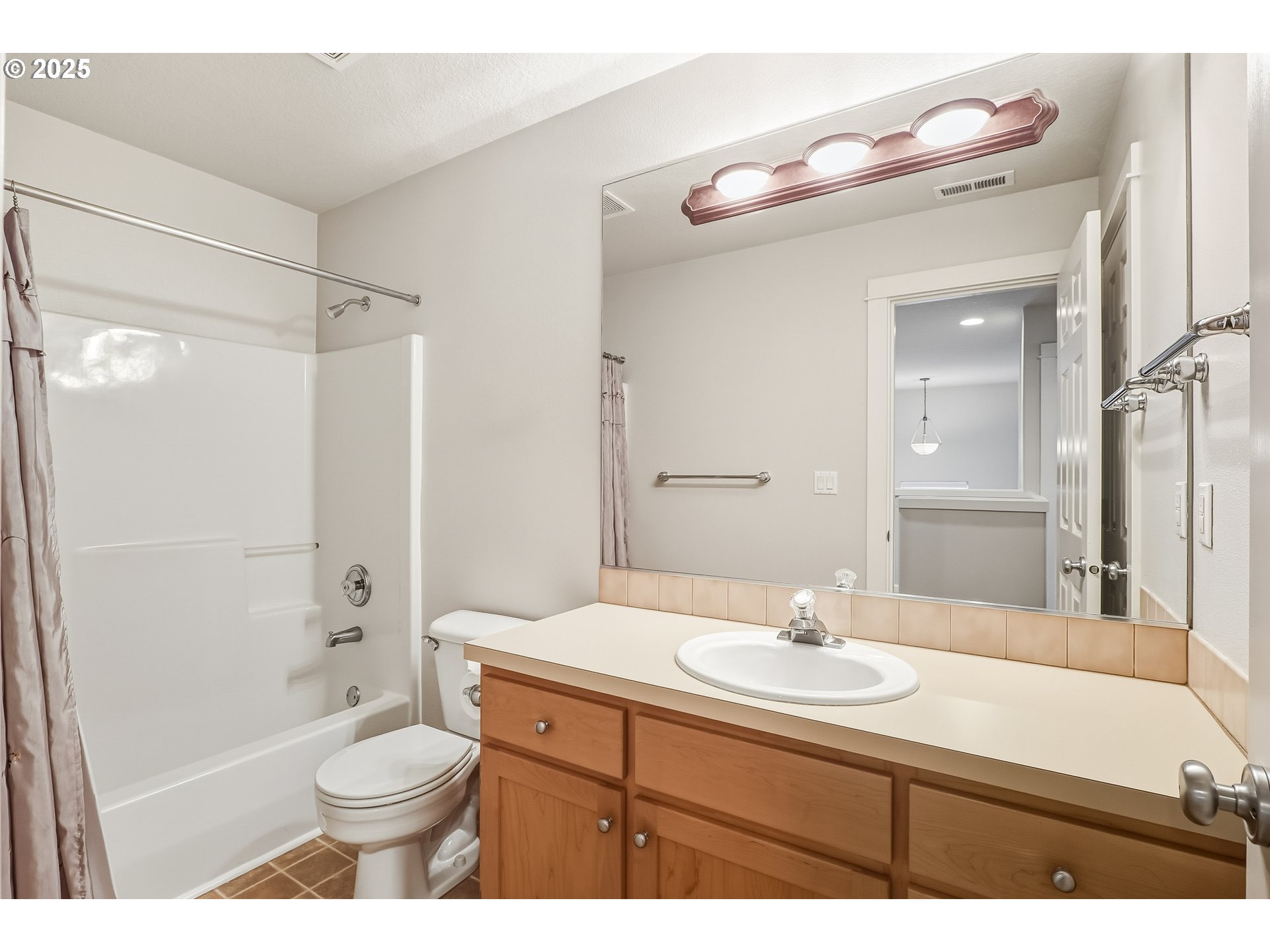 property viewer photo 13