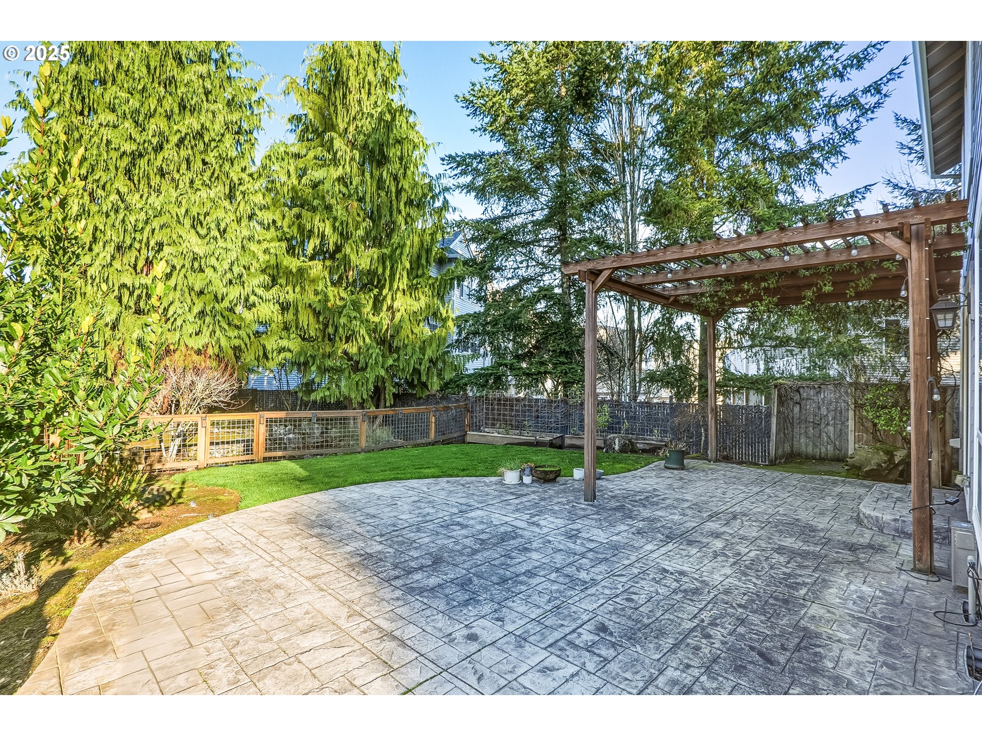 property viewer photo 17
