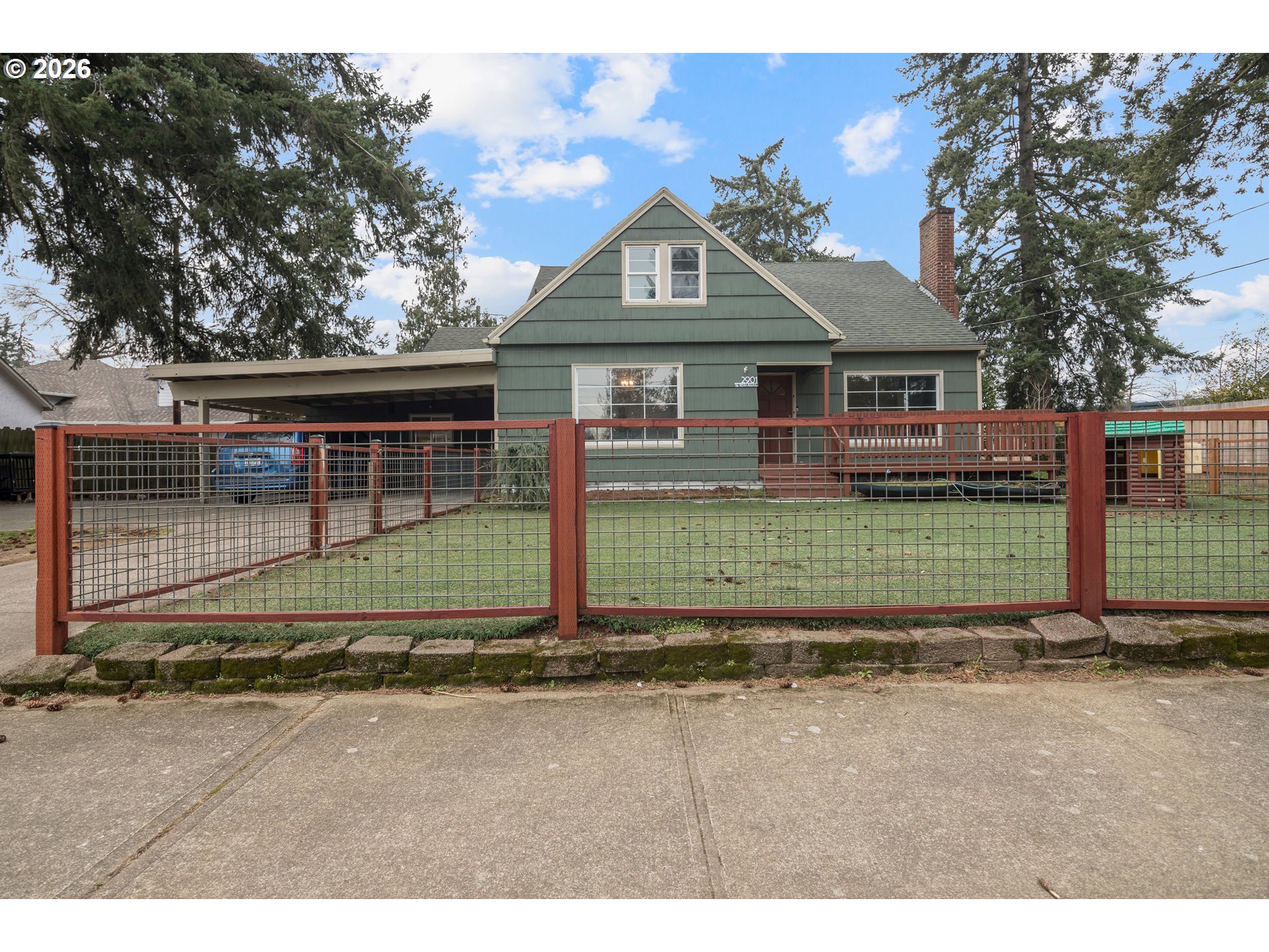 main property photo 17