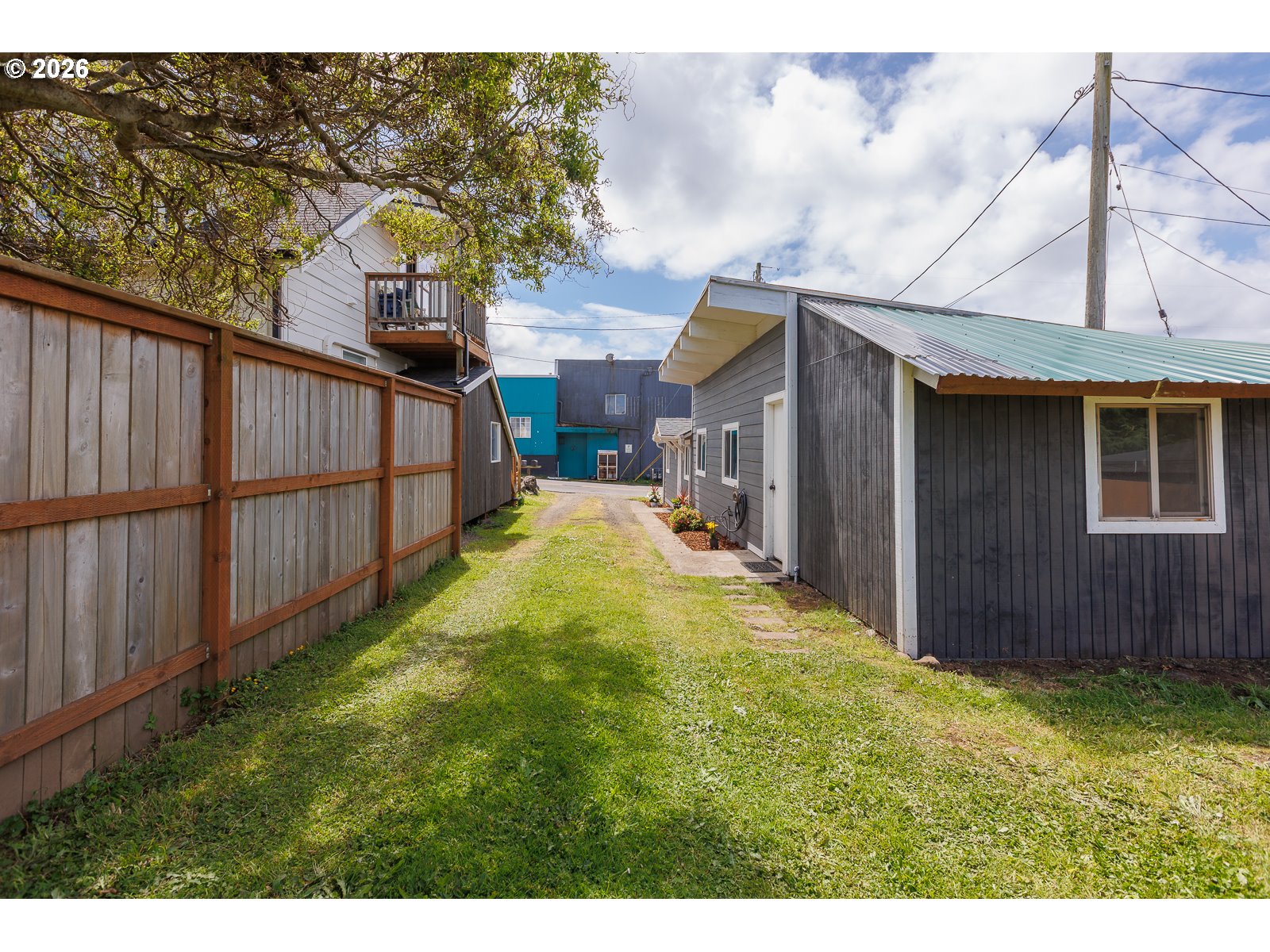 main property photo 16