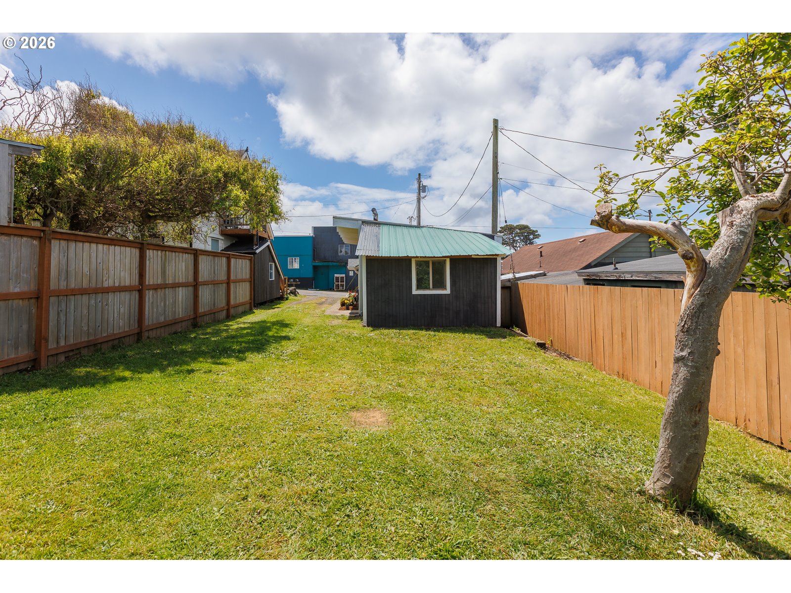 main property photo 18
