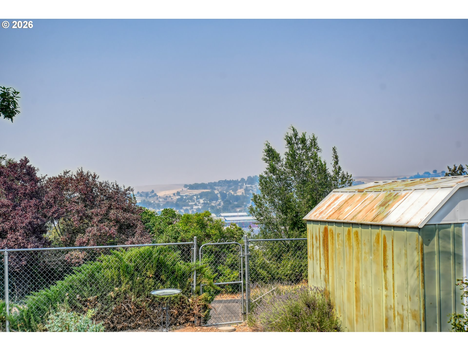 main property photo 40