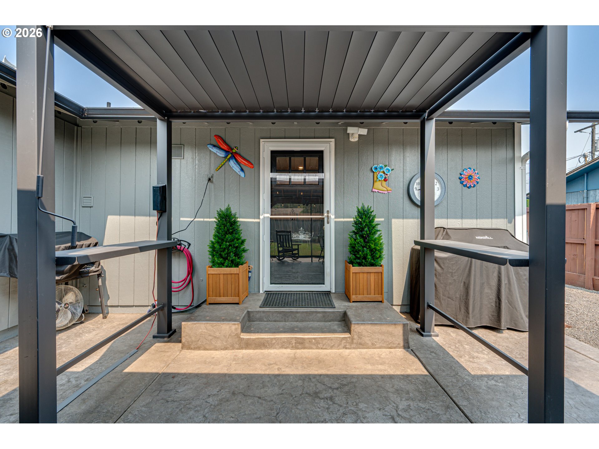 main property photo 21