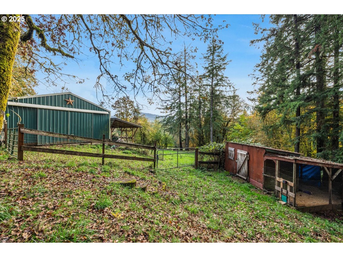 main property photo 31