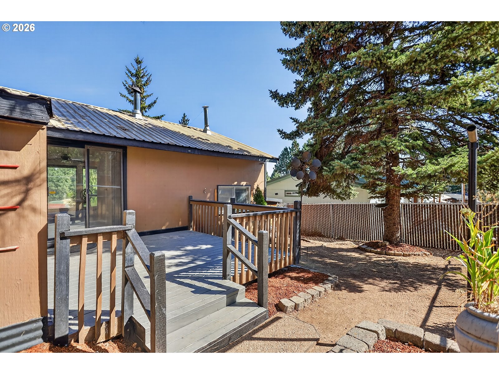 main property photo 27