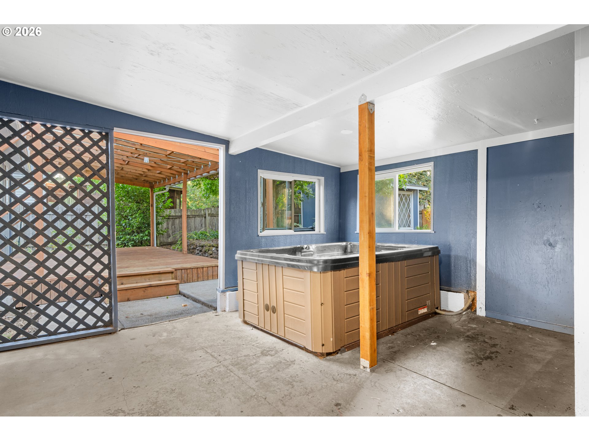 main property photo 27
