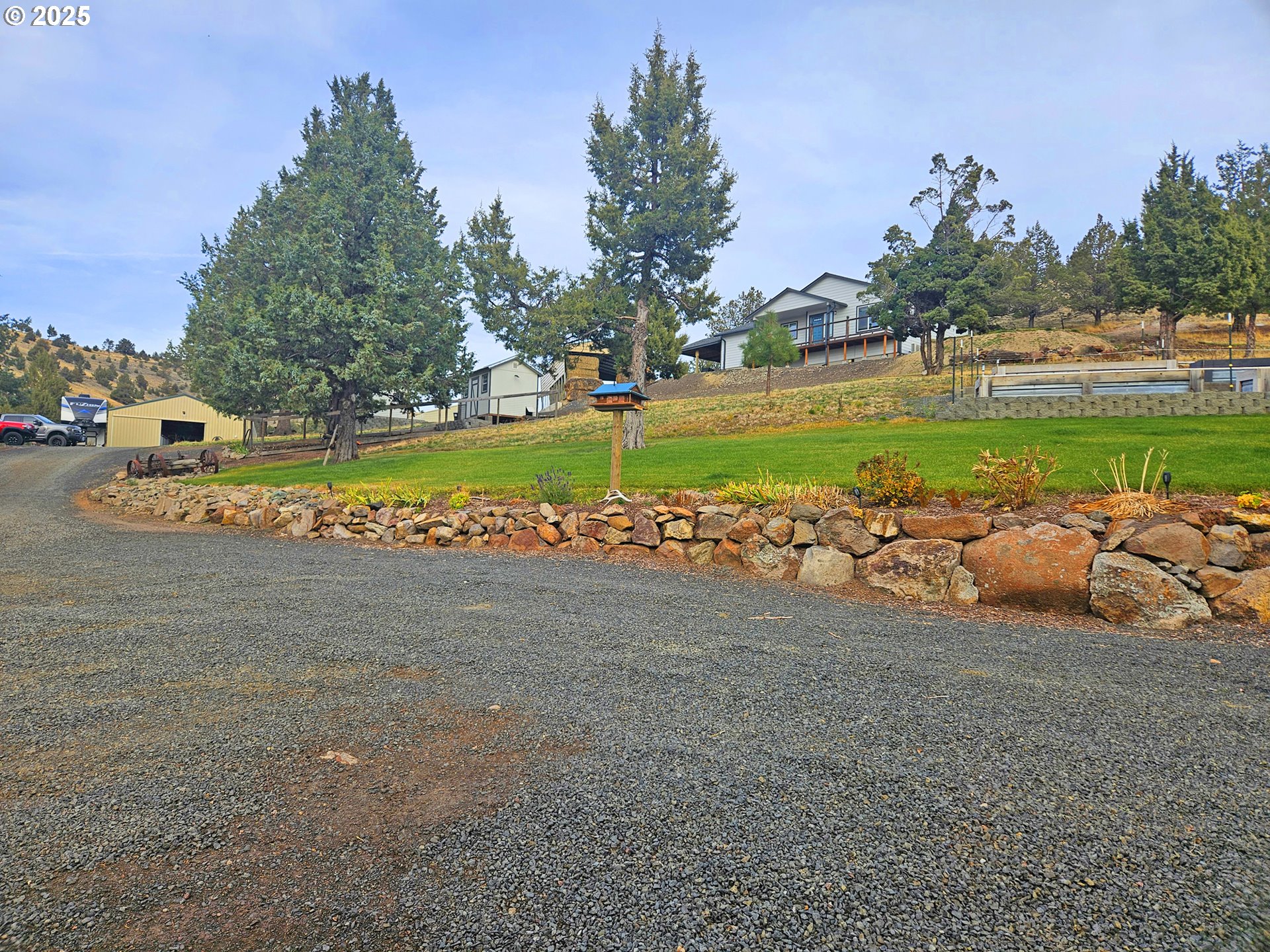 main property photo 19